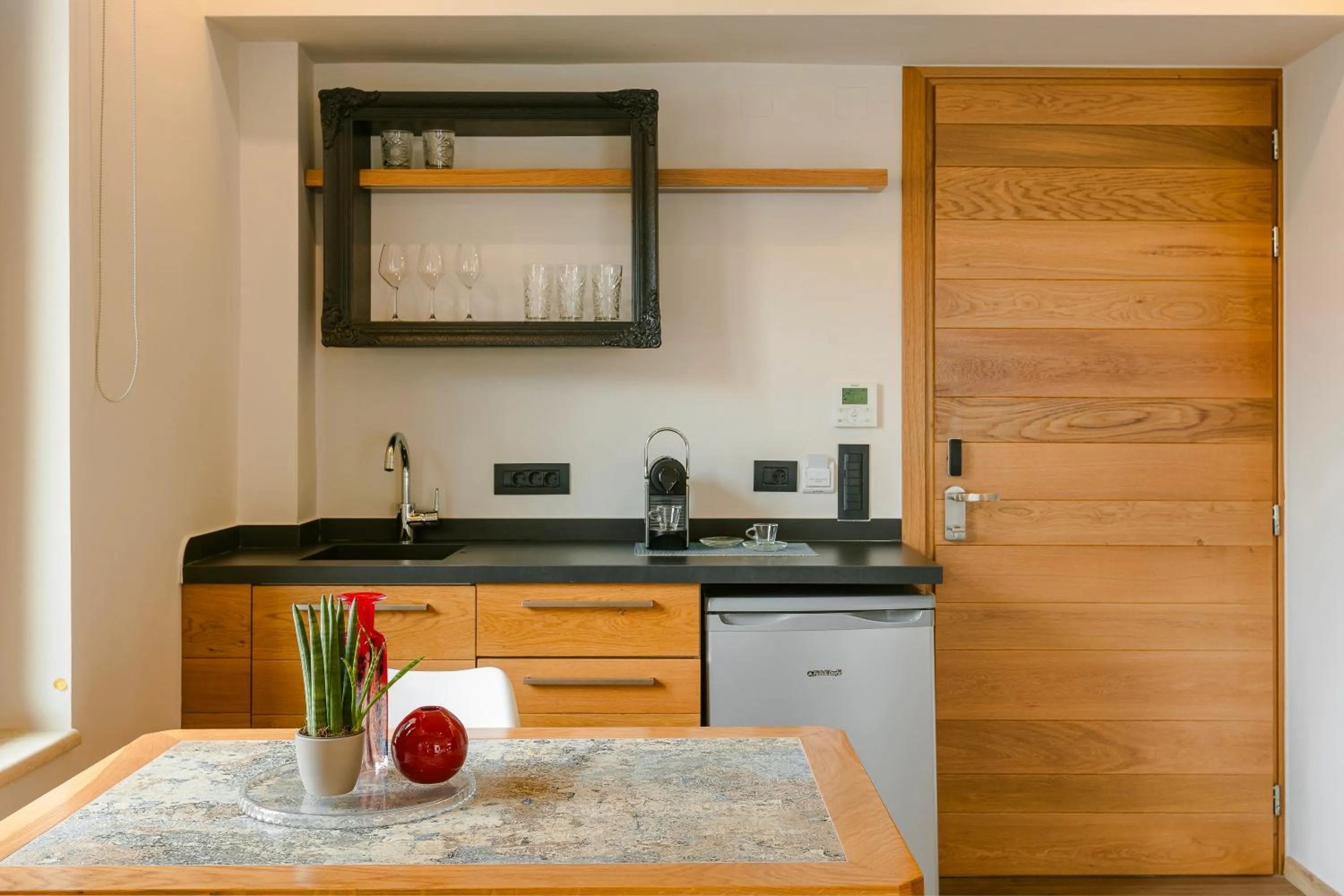 Dining area in Querini Luxury Suites