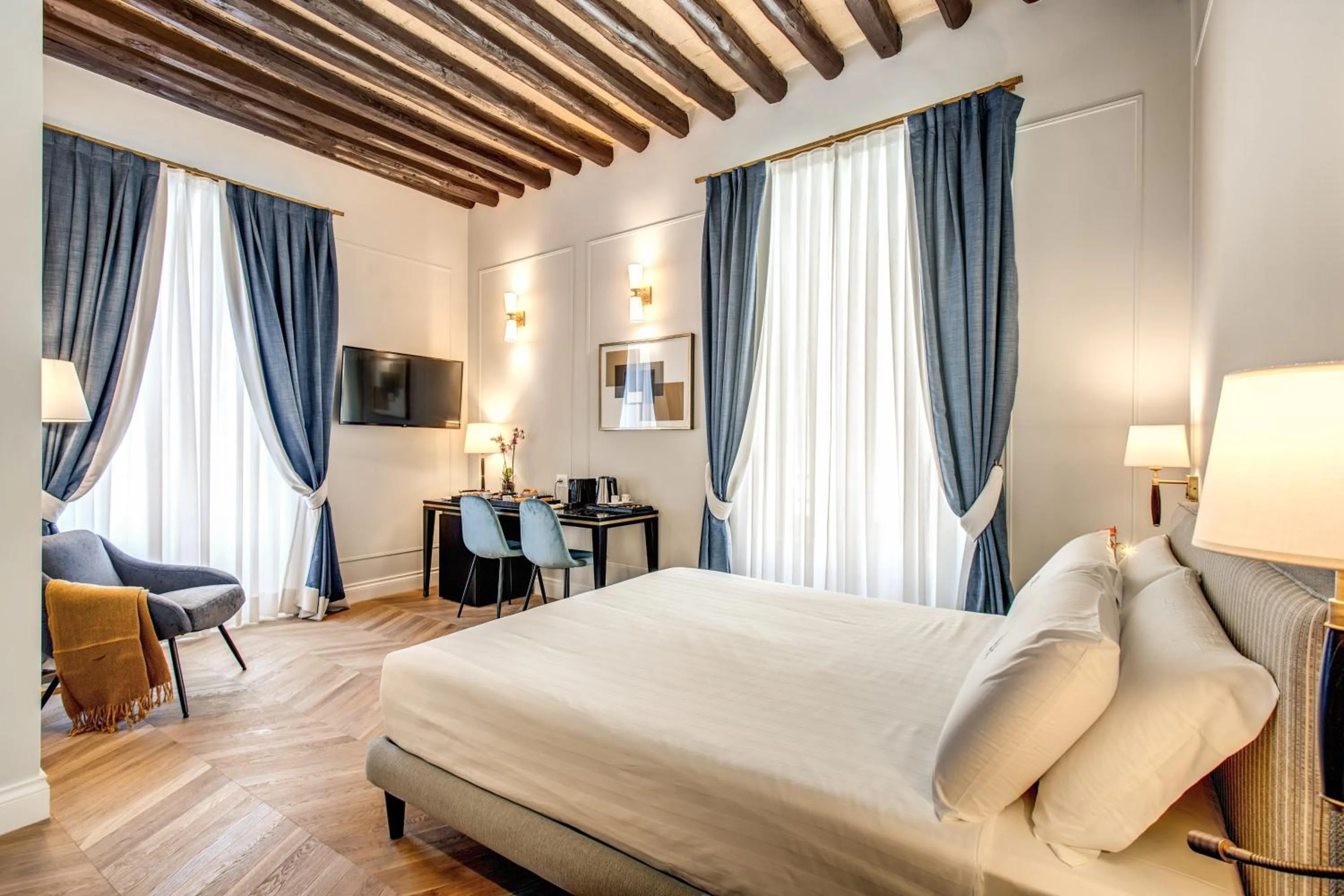 Bedroom, Bed in Babuino Palace&Suites