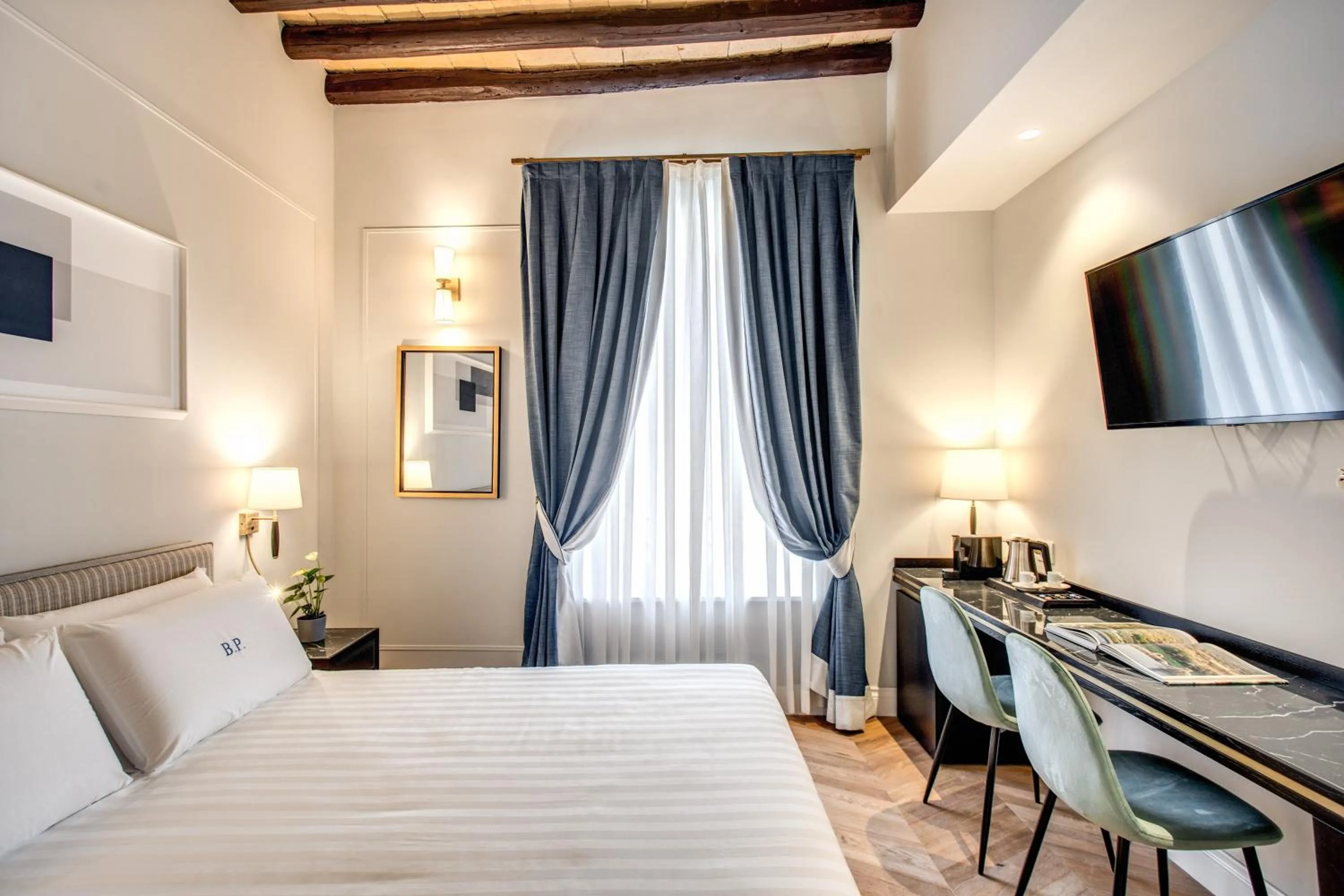 Bedroom, Bed in Babuino Palace&Suites