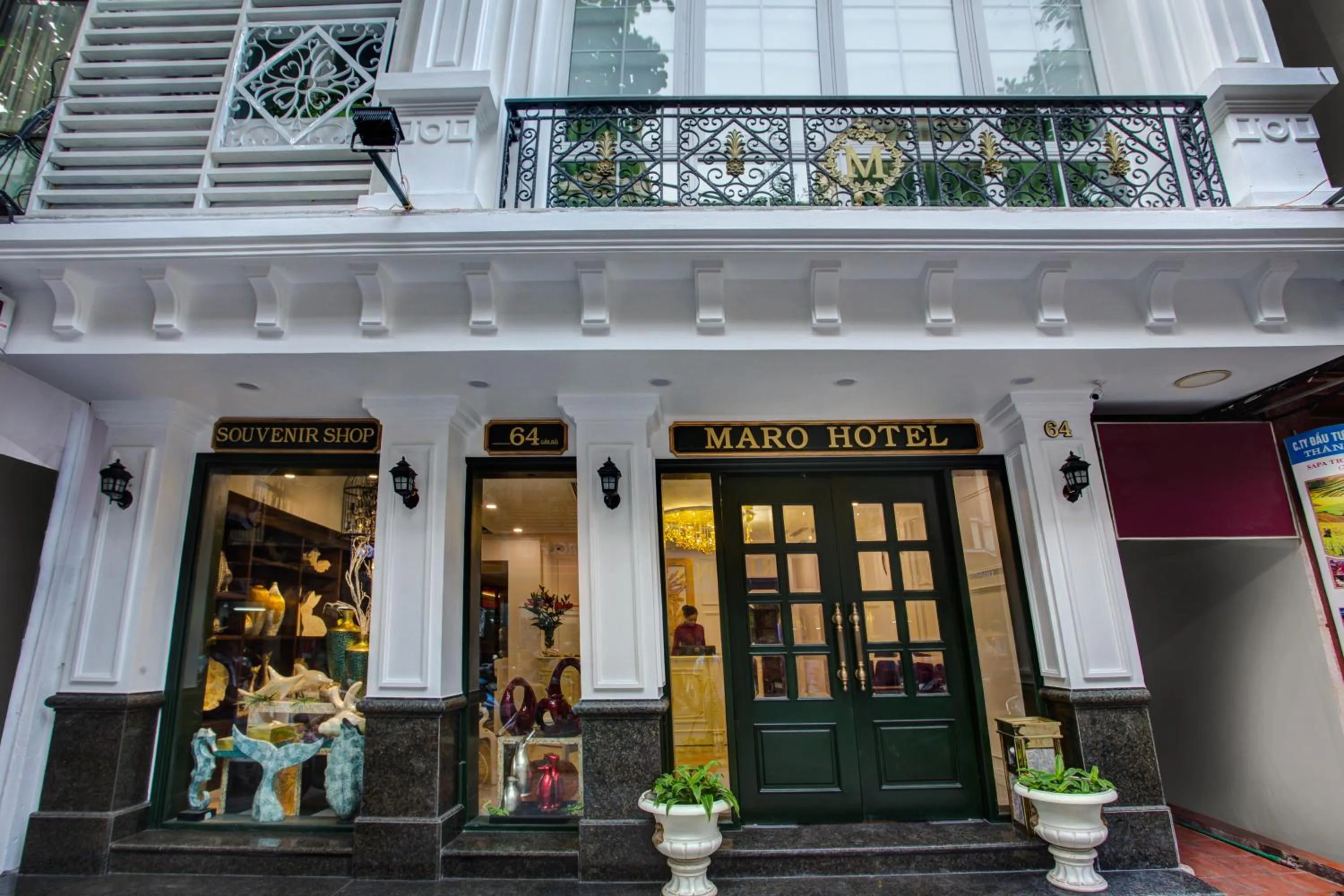 Property building in Maro Hotel