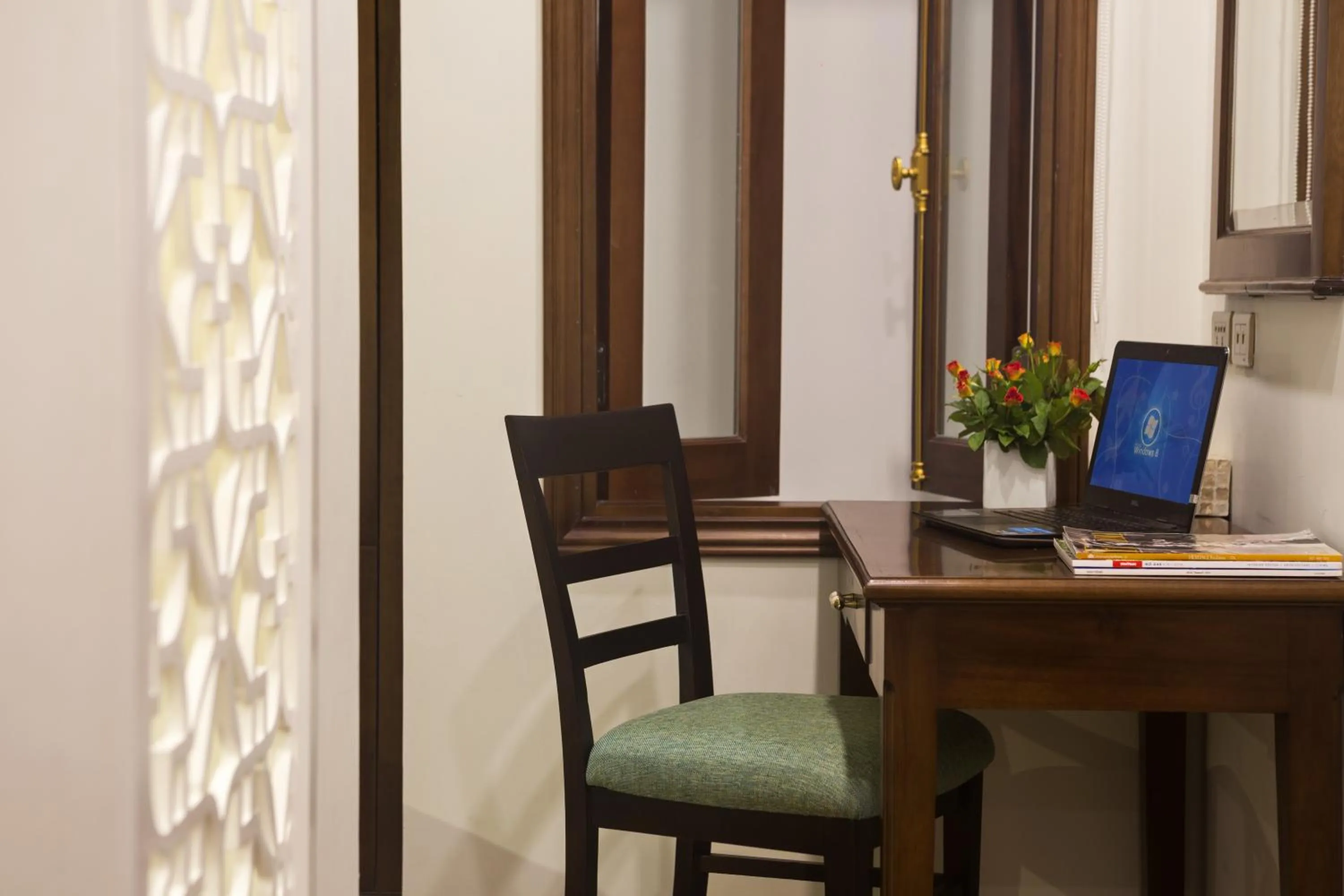 Area and facilities in Maro Hotel