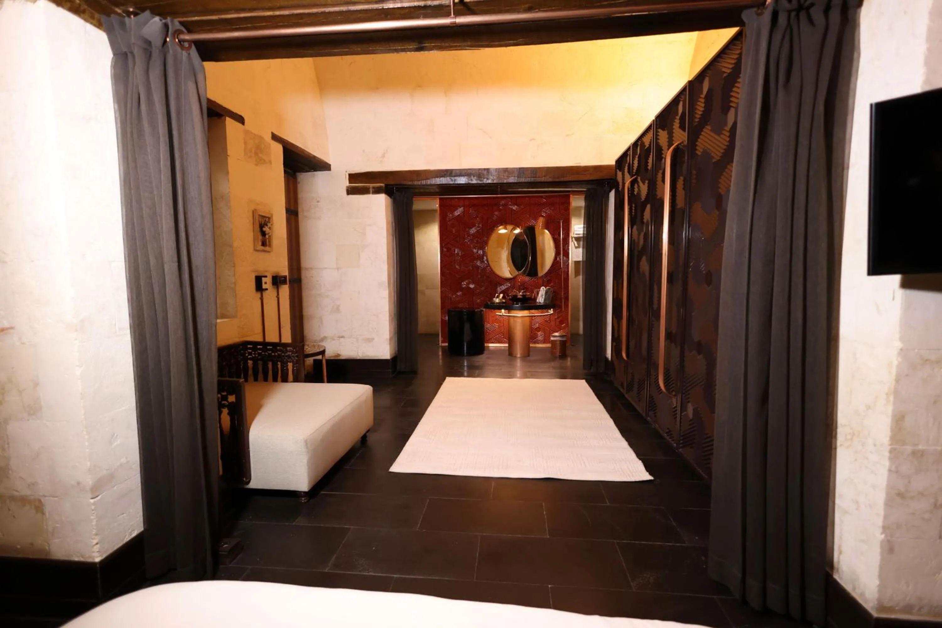 Other, Bed in HSVHN Hotel Hışvahan