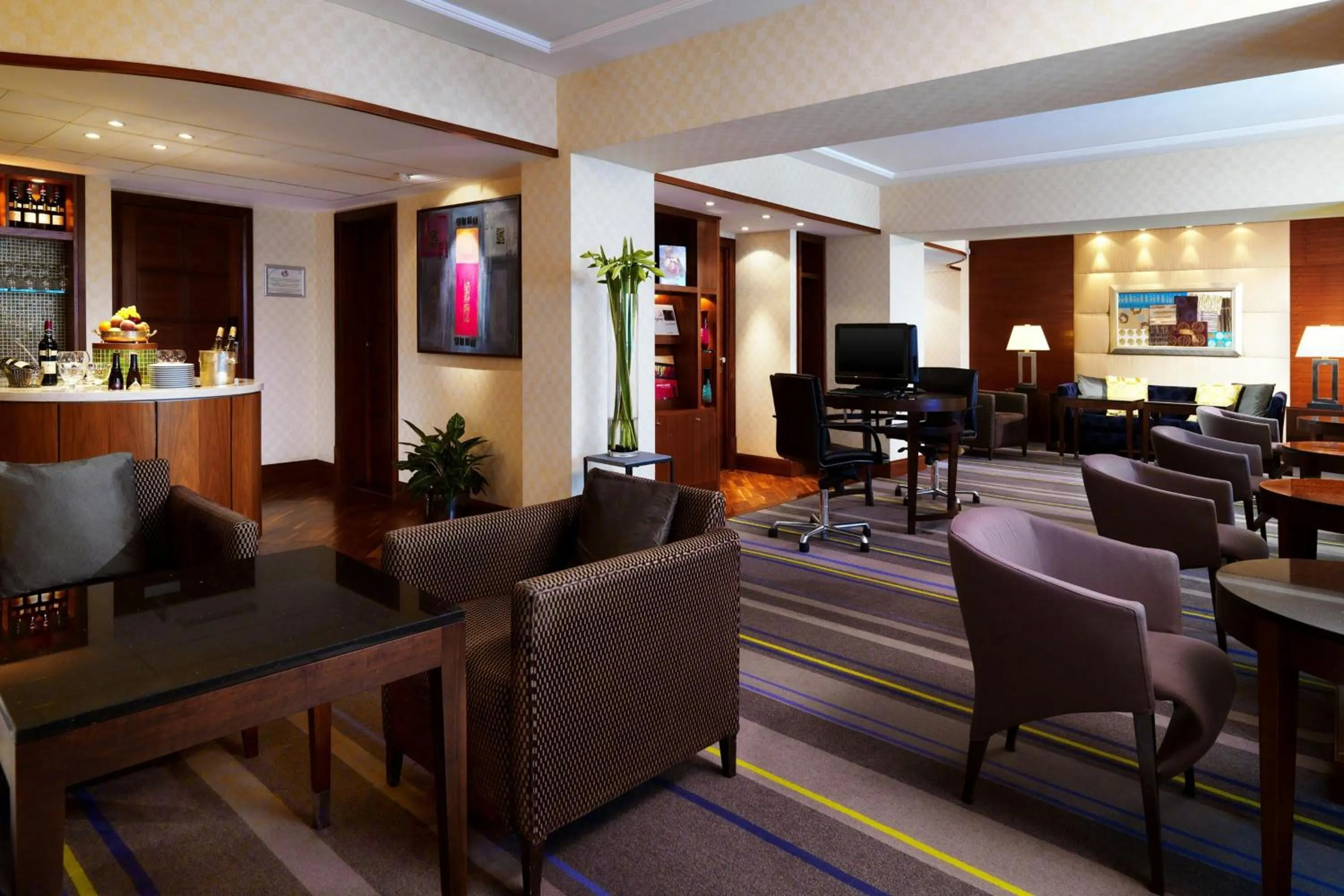 Lounge or bar in Sheraton Brussels Airport Hotel