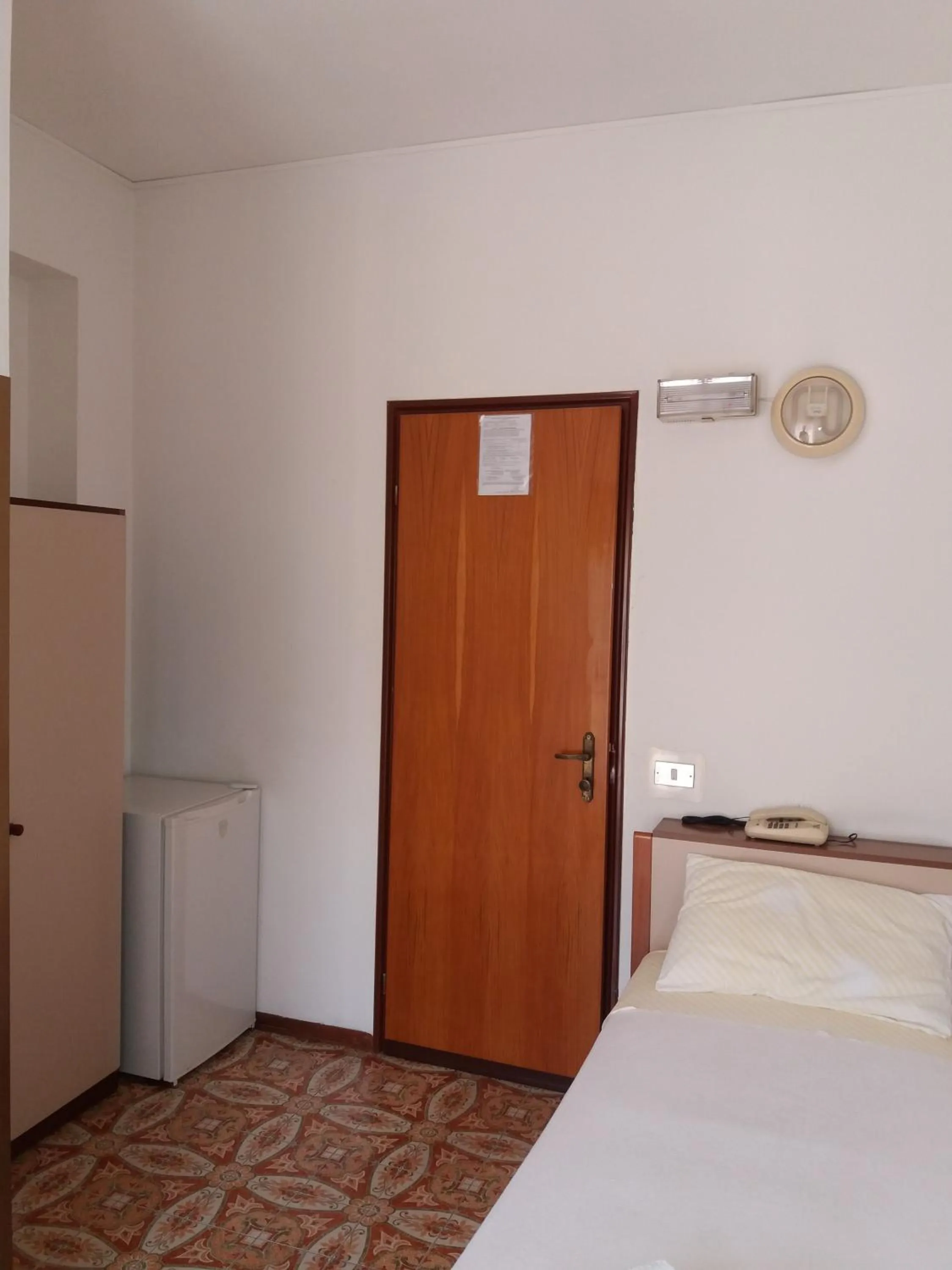 Bed in Albergo Europa