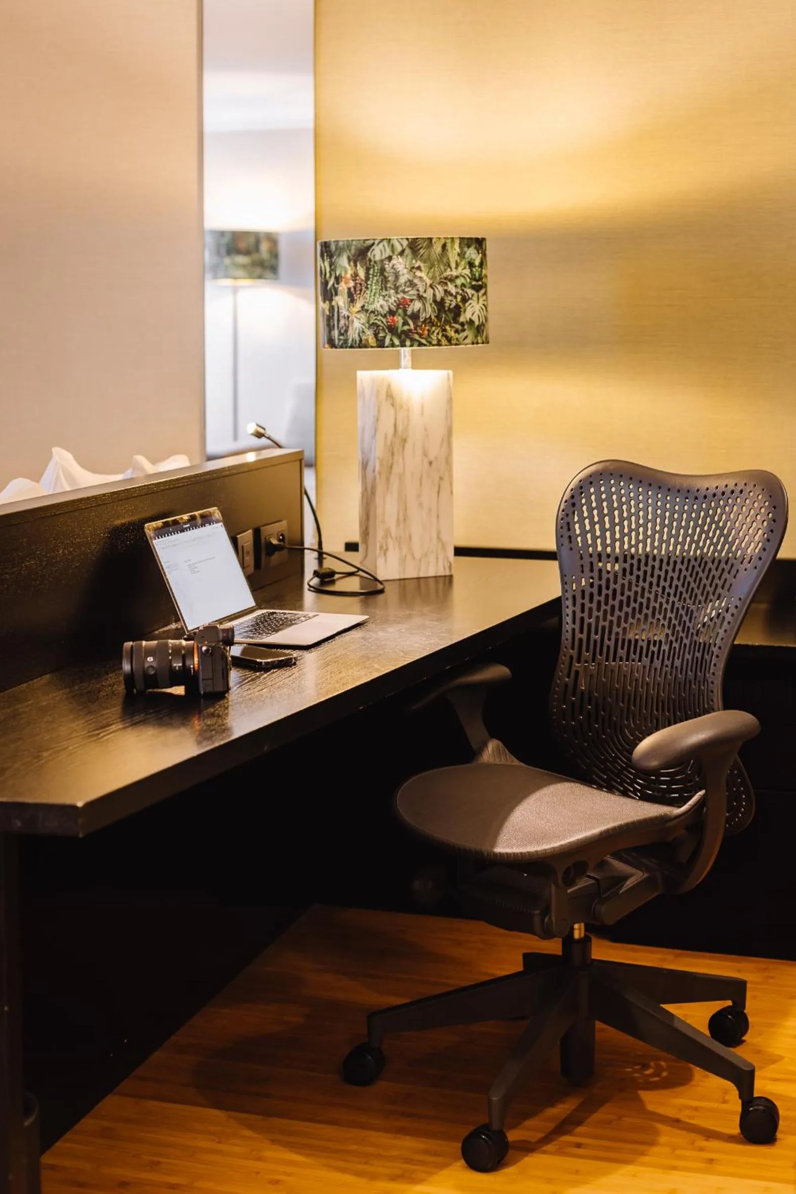 Bedroom in Holiday Inn Hotel Brussels Airport by IHG