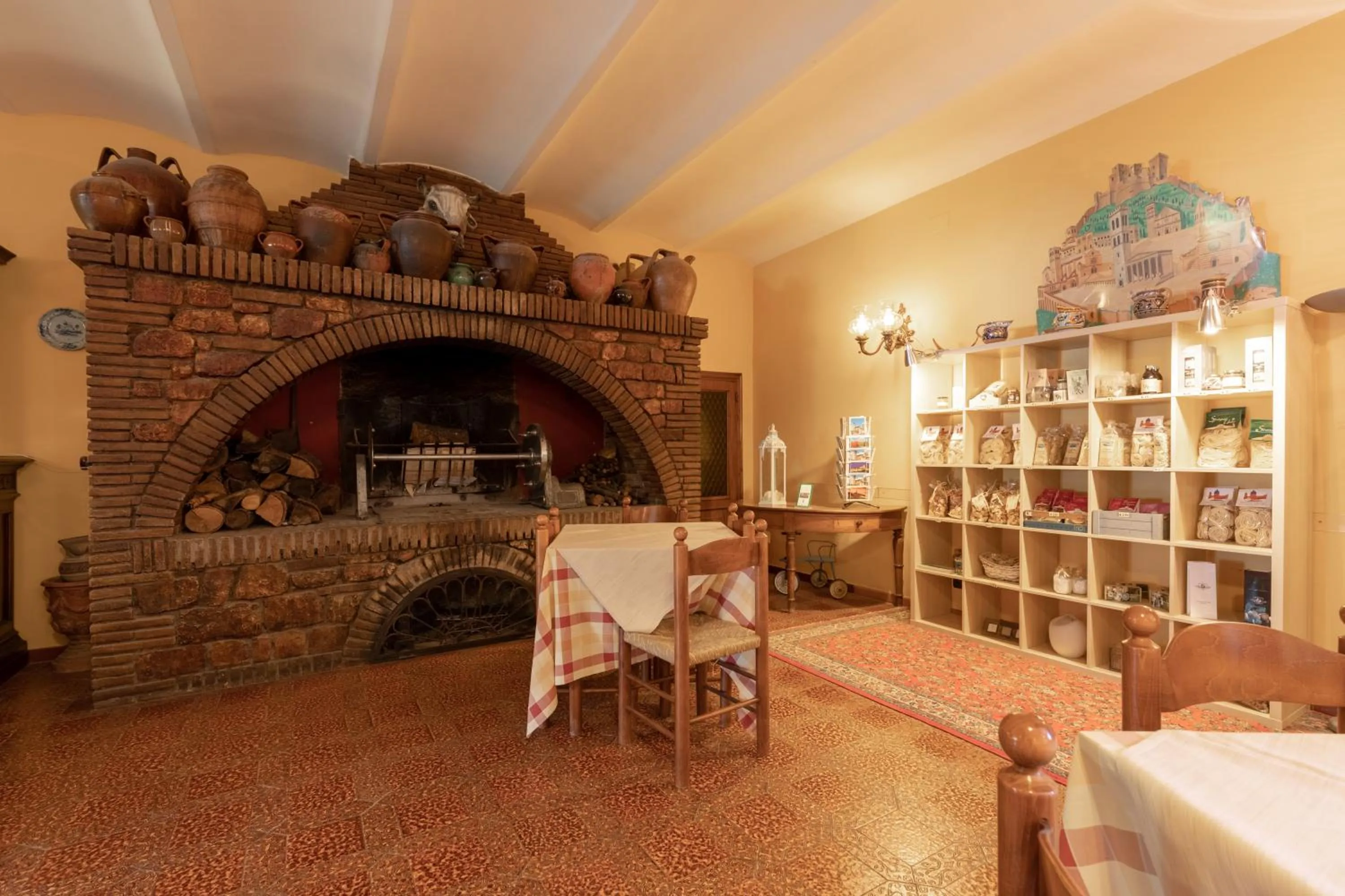 On-site shops in Hotel Villa Elda