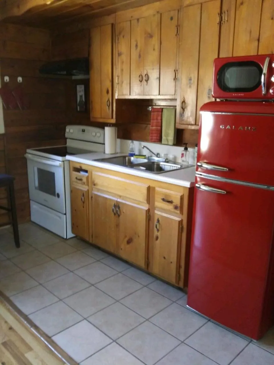 Kern Riverfront Lodge