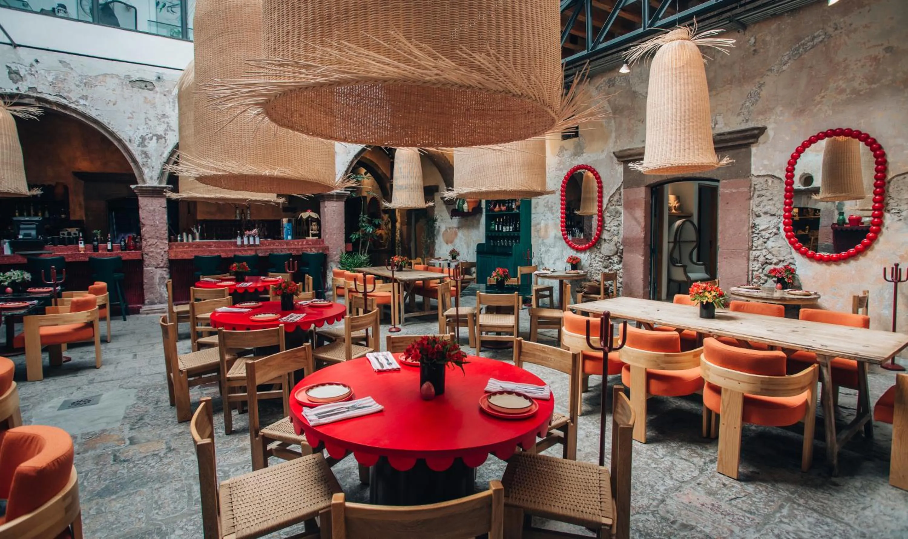 Restaurant/places to eat in LOtel-Casa Arca