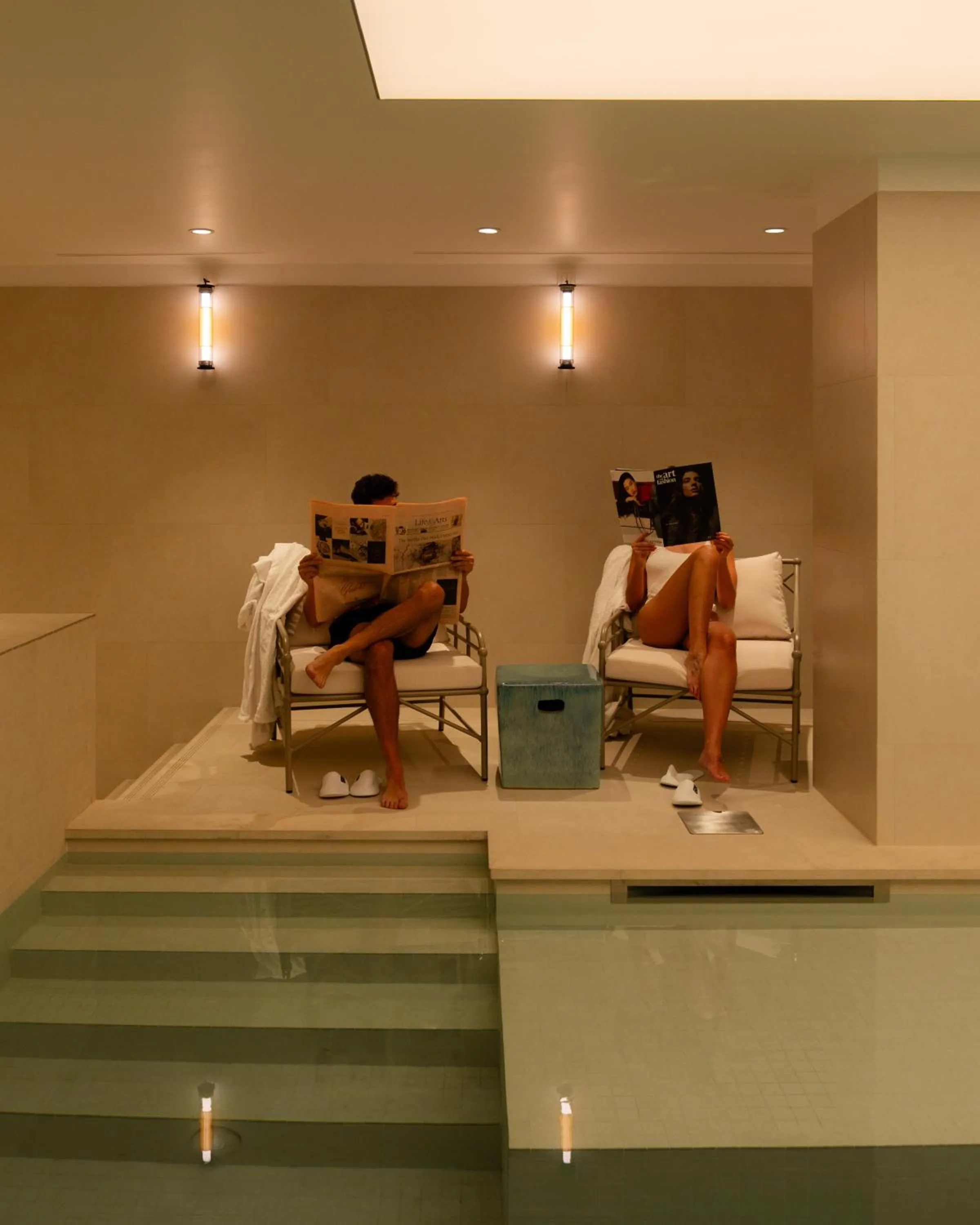 People in 9Hotel Chelton