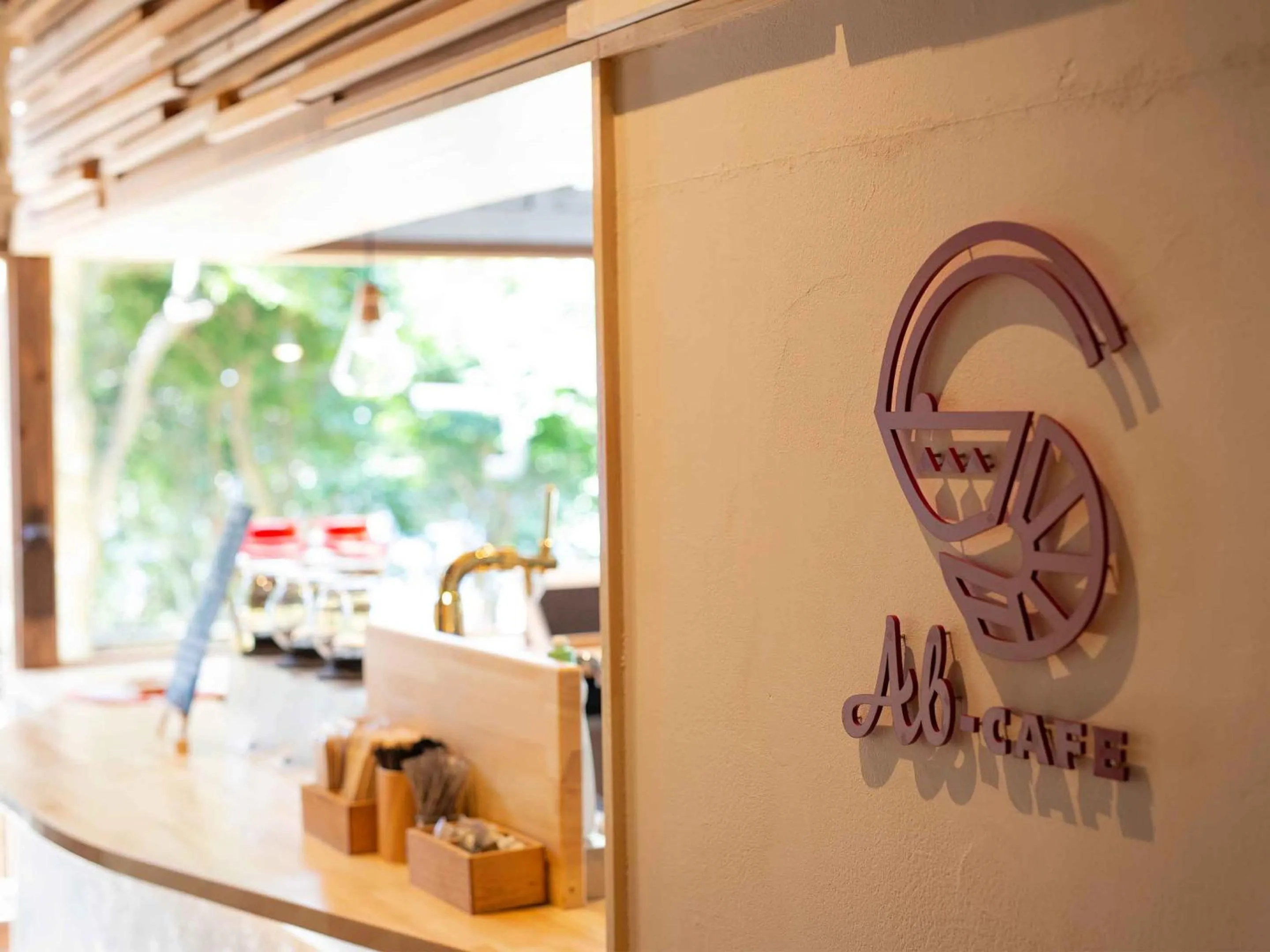 Restaurant/places to eat in Iseebisou