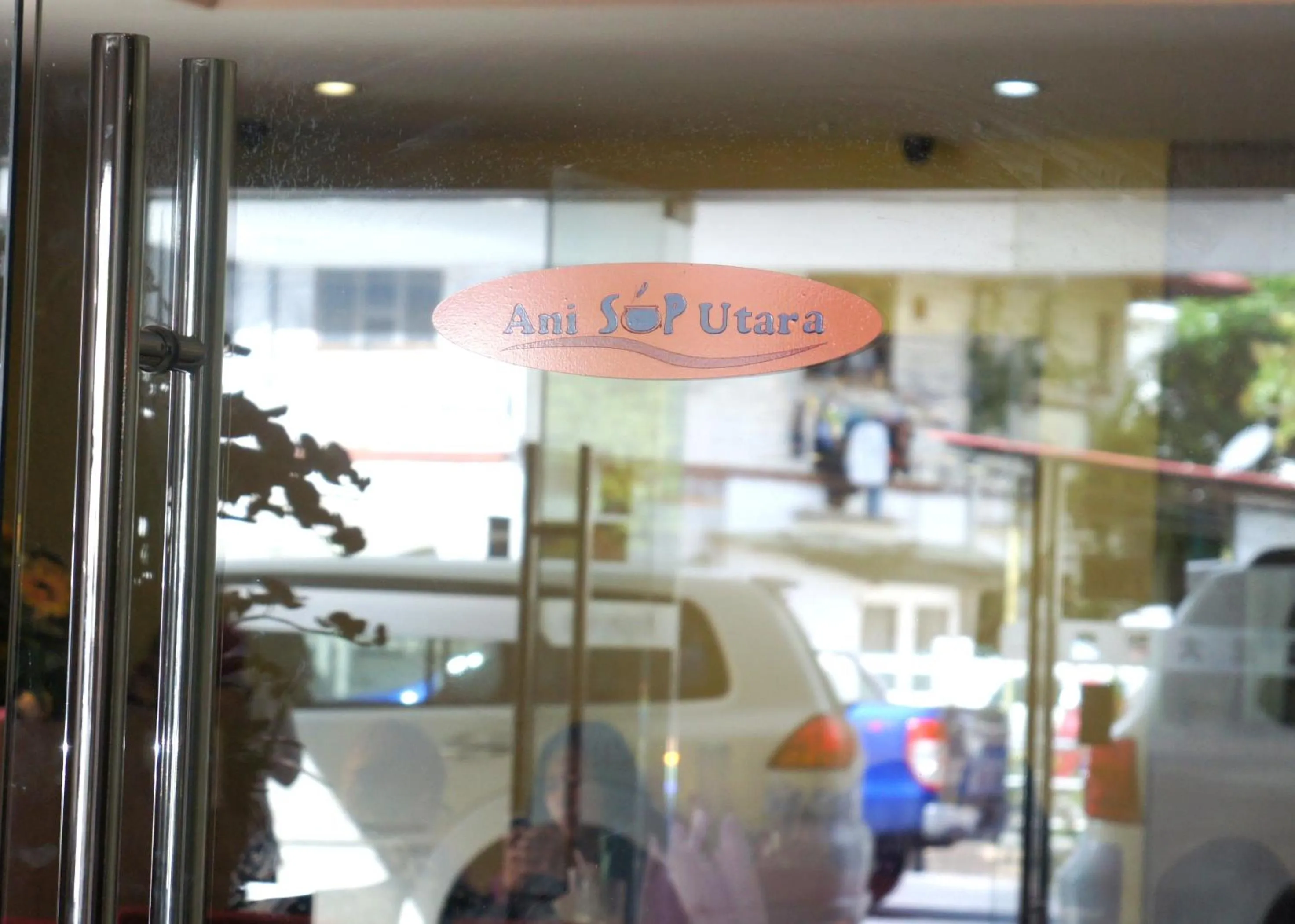 Restaurant/places to eat in Kingsley Hotel