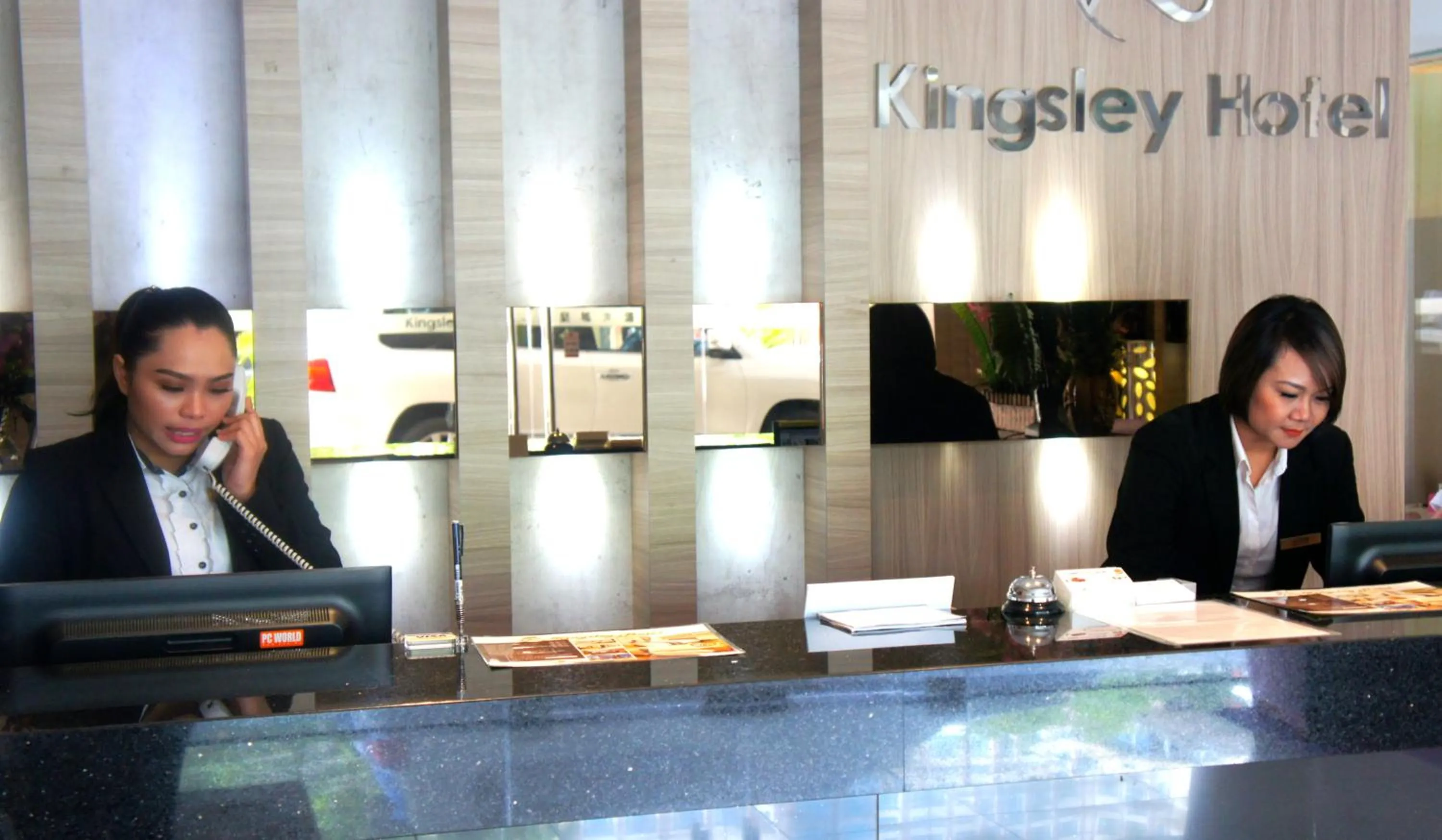 Lobby or reception in Kingsley Hotel