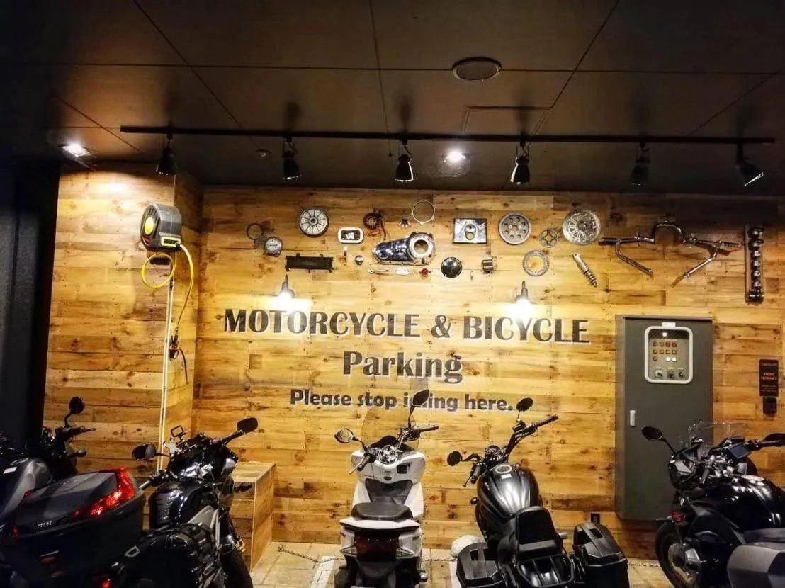 Parking in Hotel Arstainn