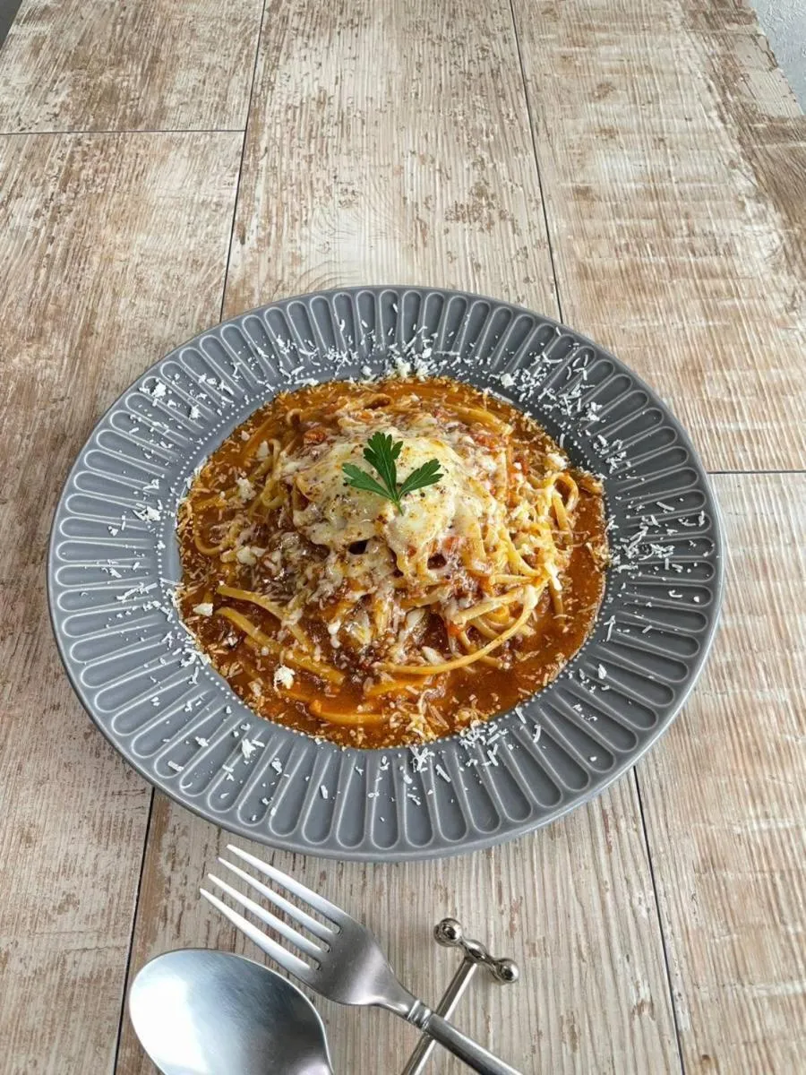 Restaurant/places to eat in Hotel Arstainn