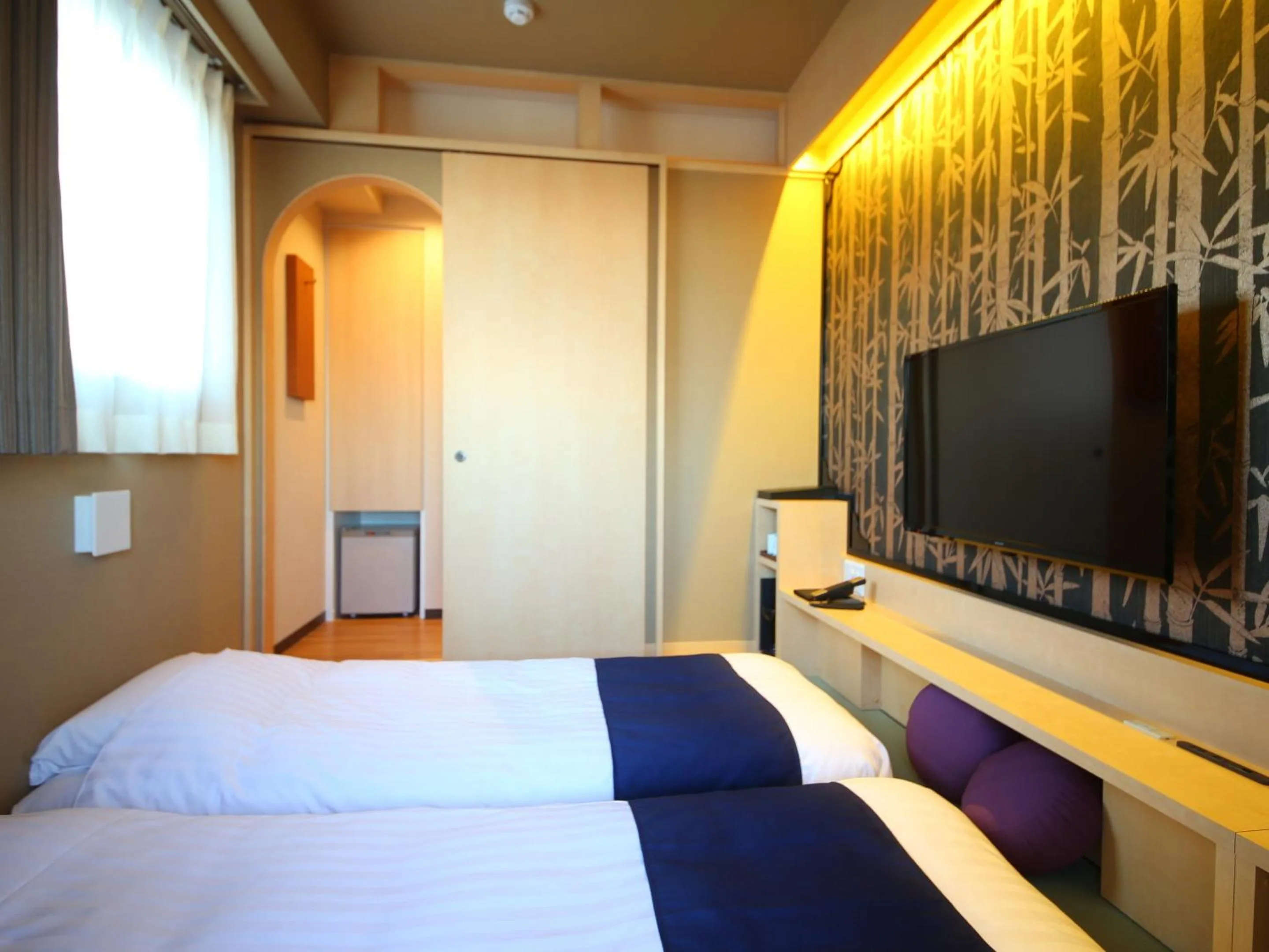 Bed in Hotel Wing International Select Asakusa Komagata