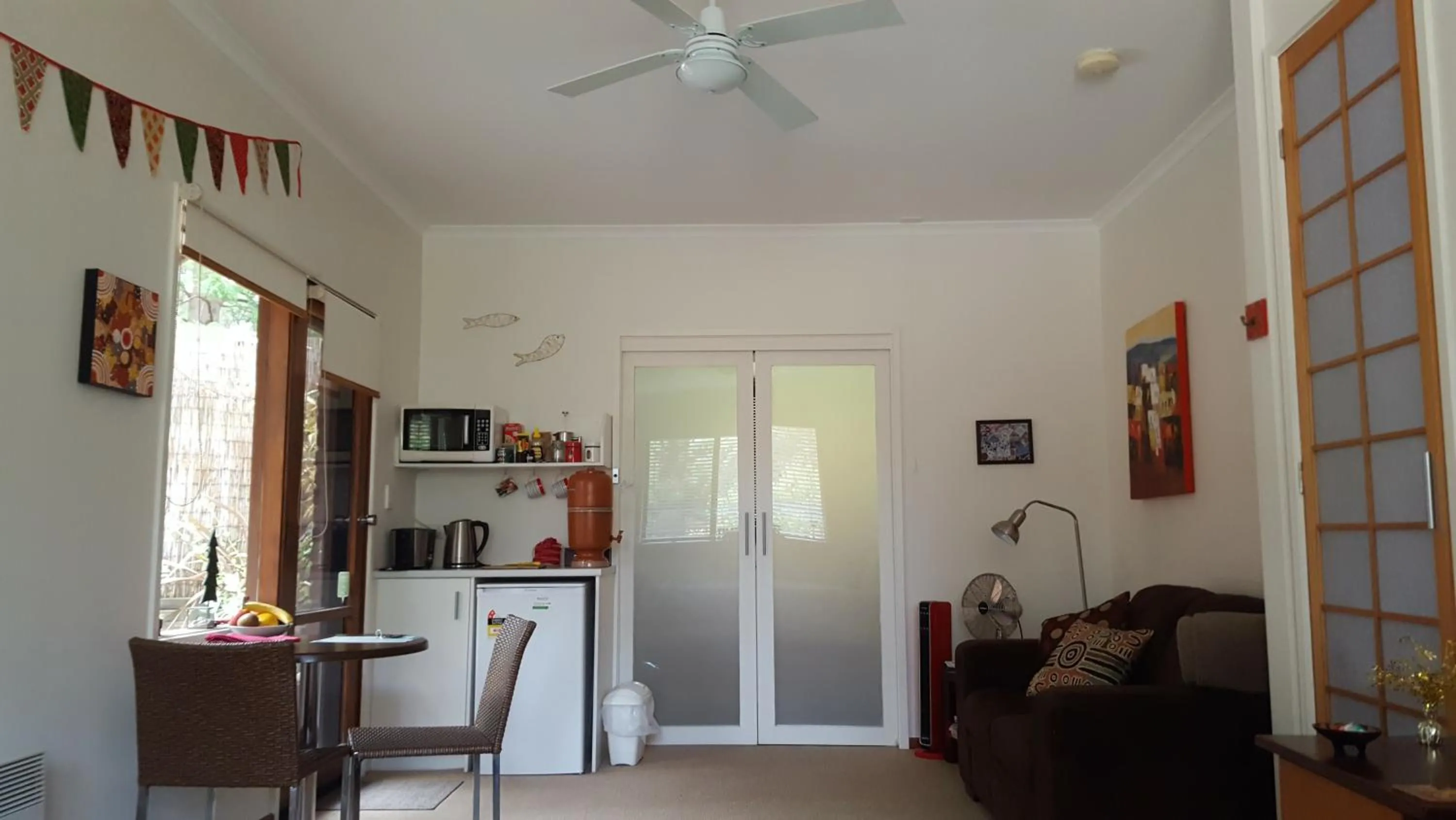 Bedroom in TorquayToongahra BnB