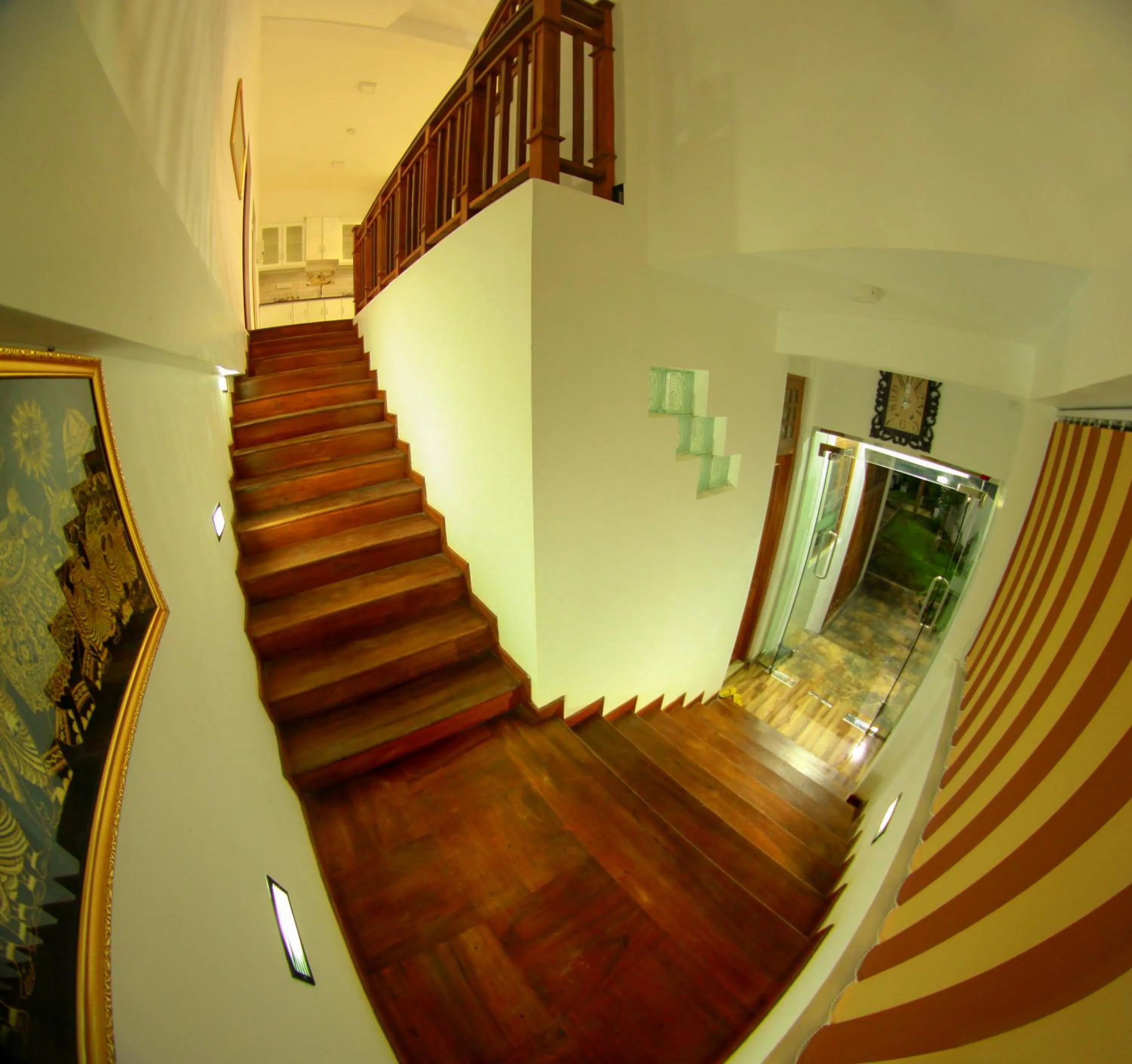 Decorative detail in Grand Residence