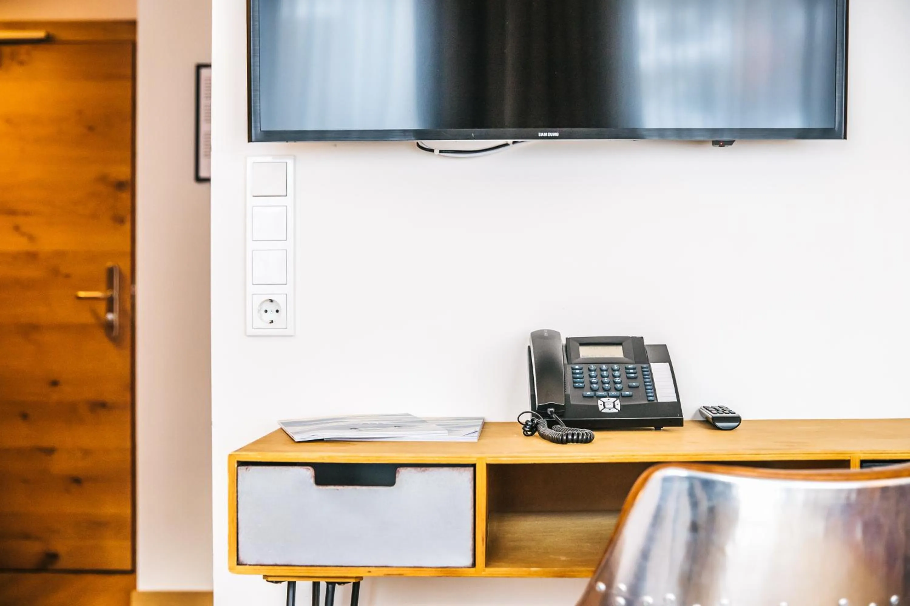 TV and multimedia in Hotel Andino