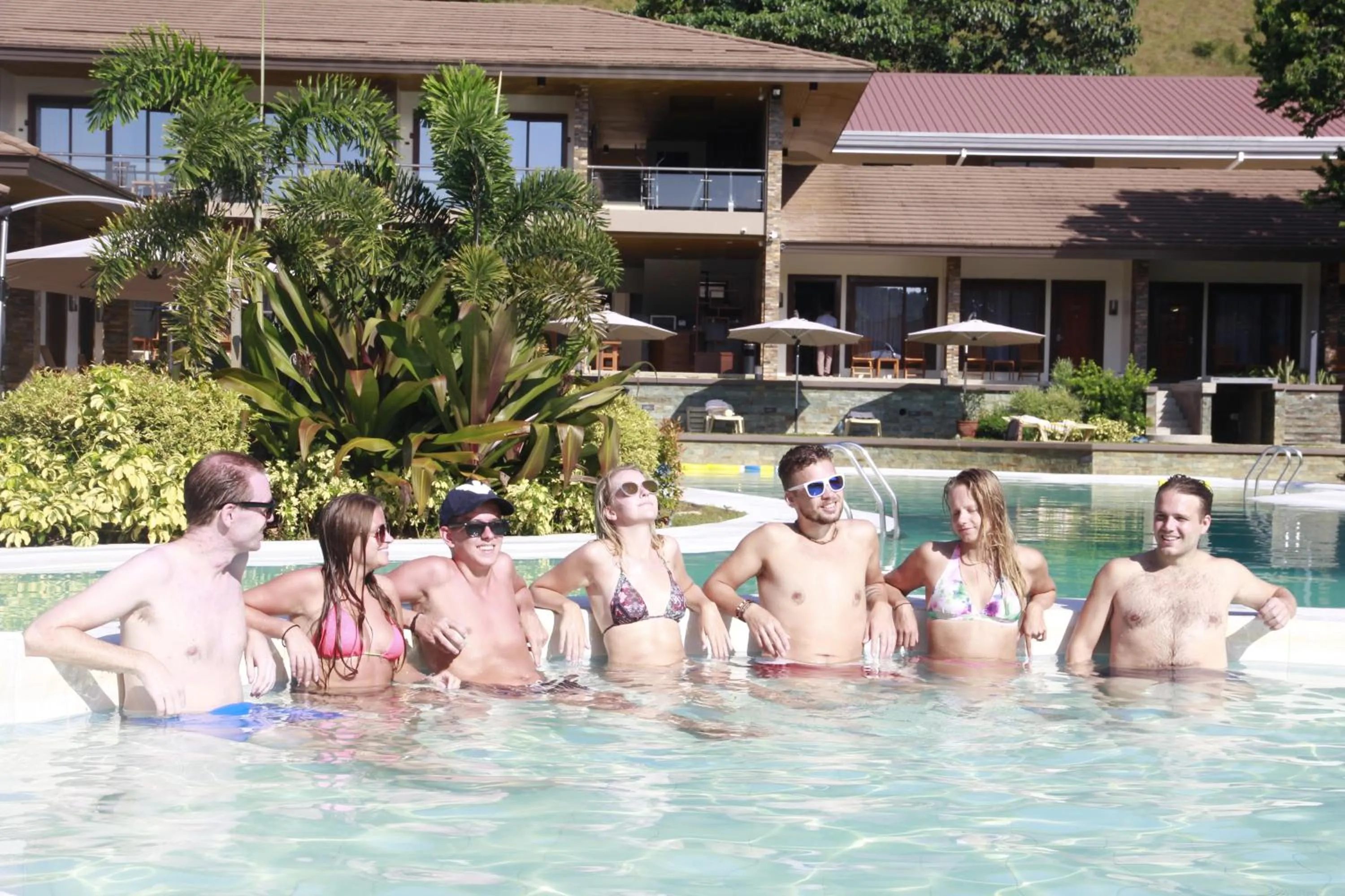 Swimming pool in Coron Soleil Express Hotel