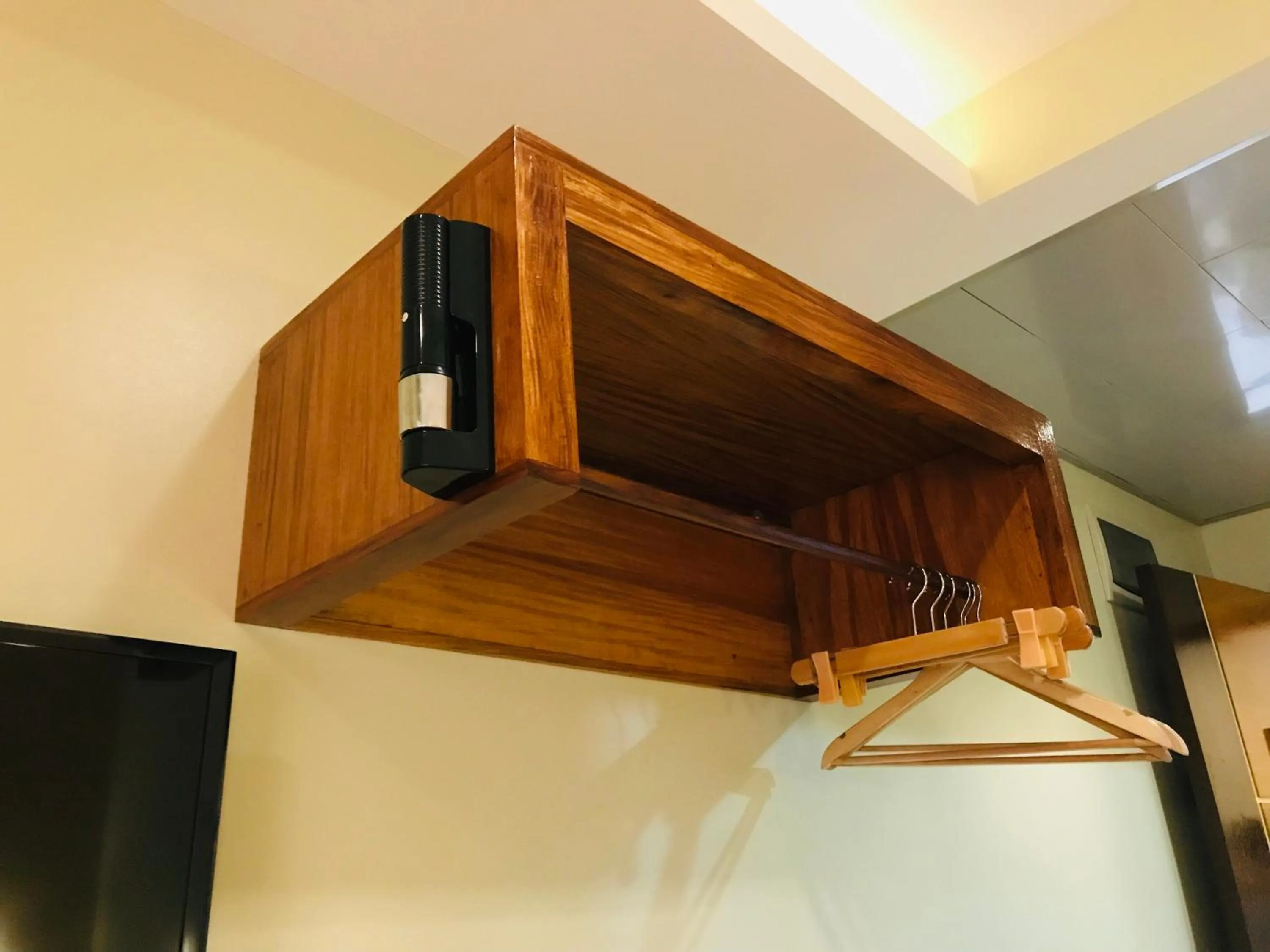 Coron Soleil Express Hotel