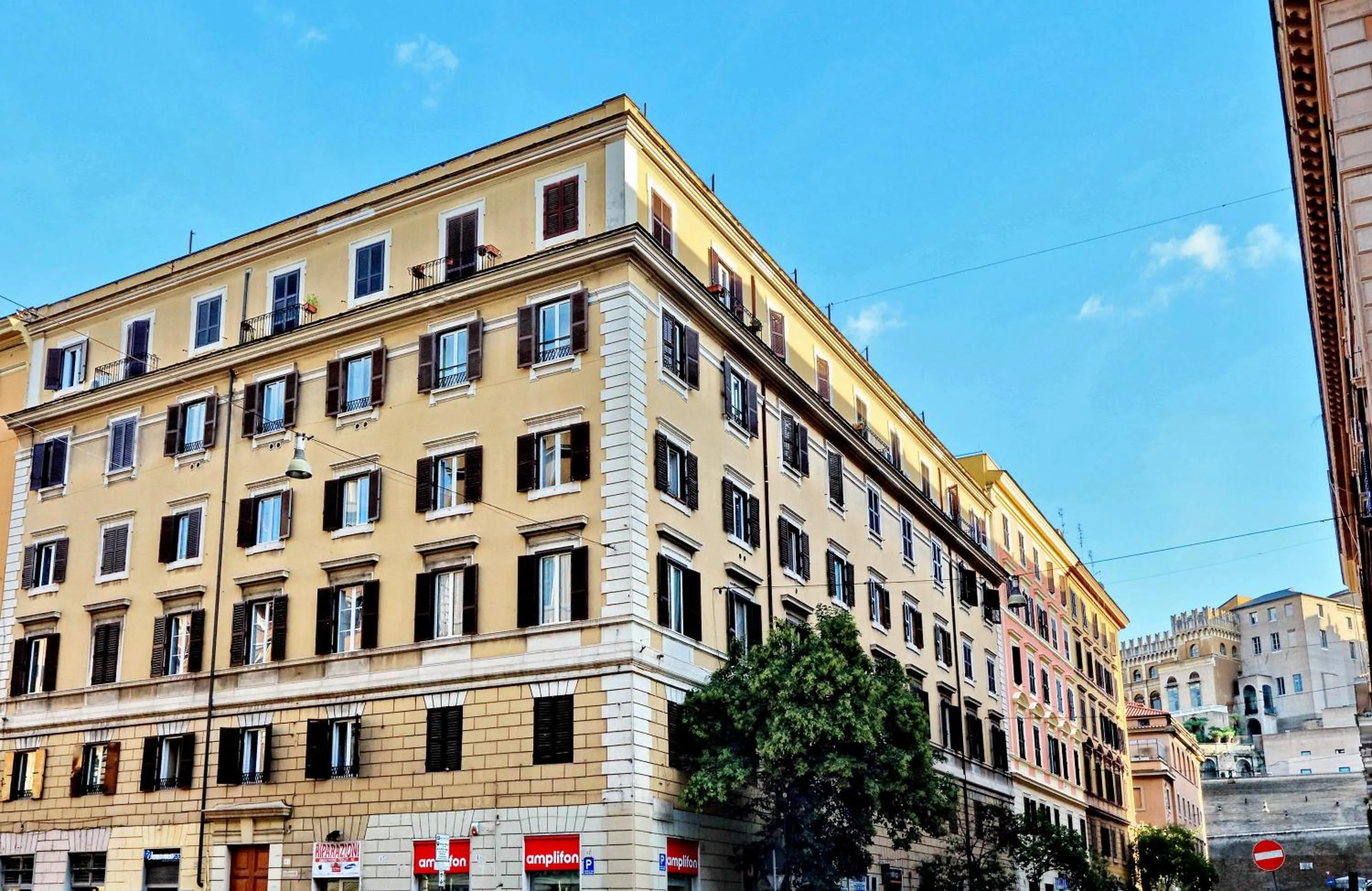 Facade/entrance in Vatican Chic B&B