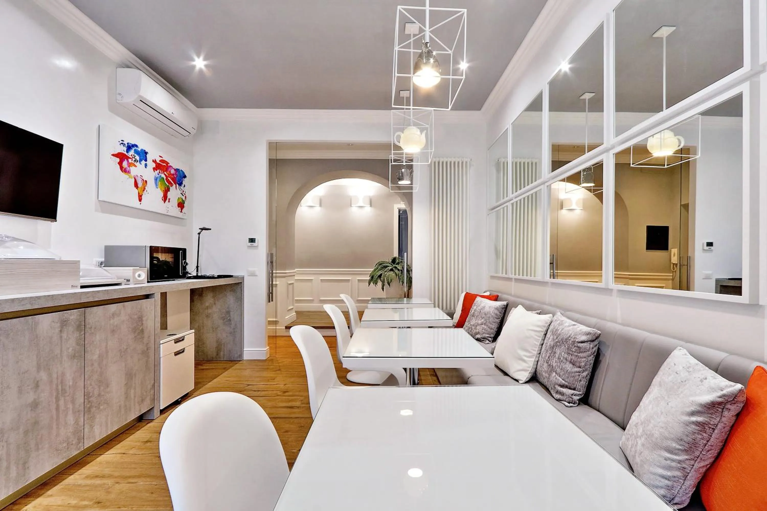 Communal lounge/ TV room in Vatican Chic B&B