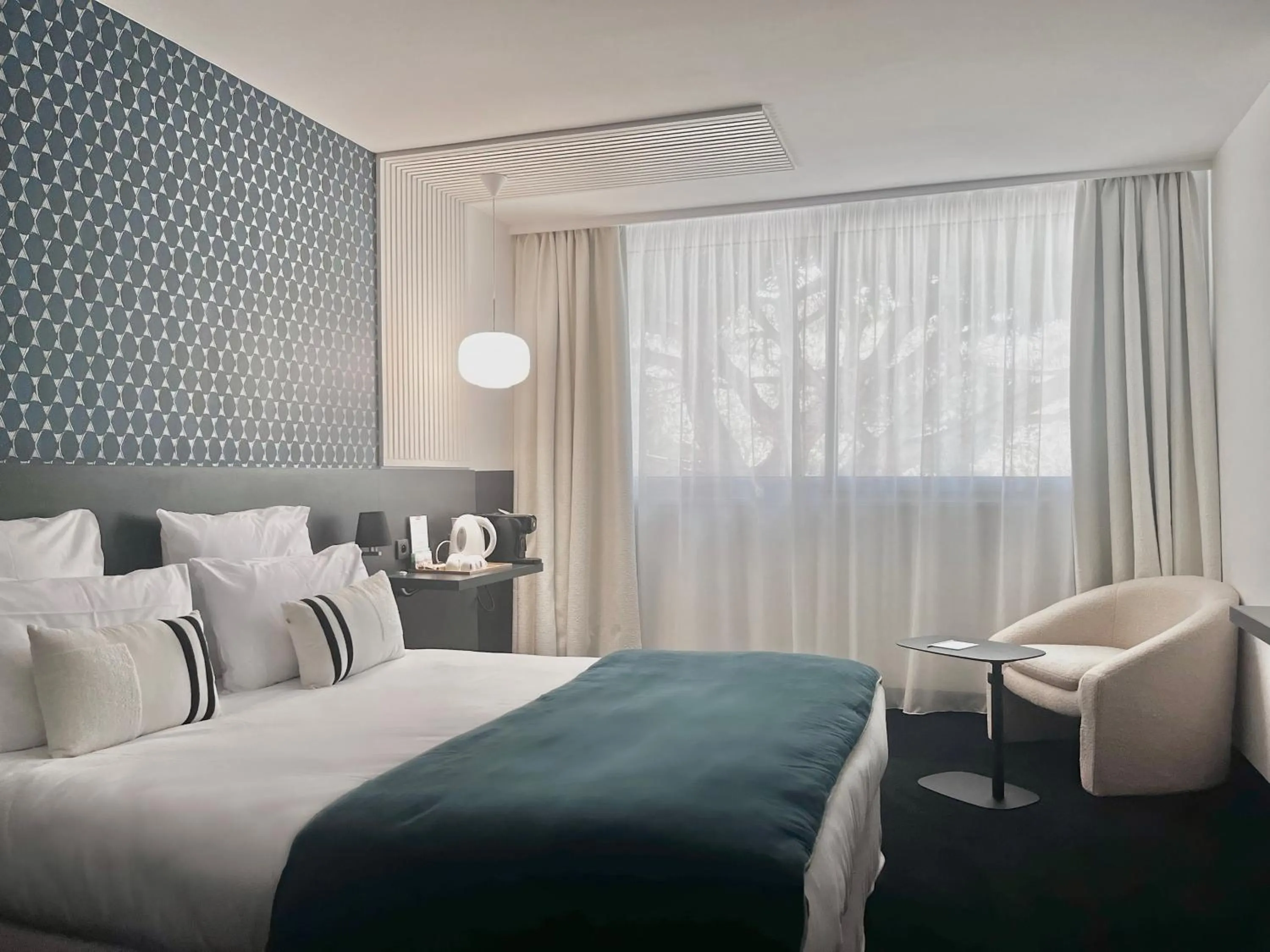 Photo of the whole room, Bed in Le Prose Hôtel