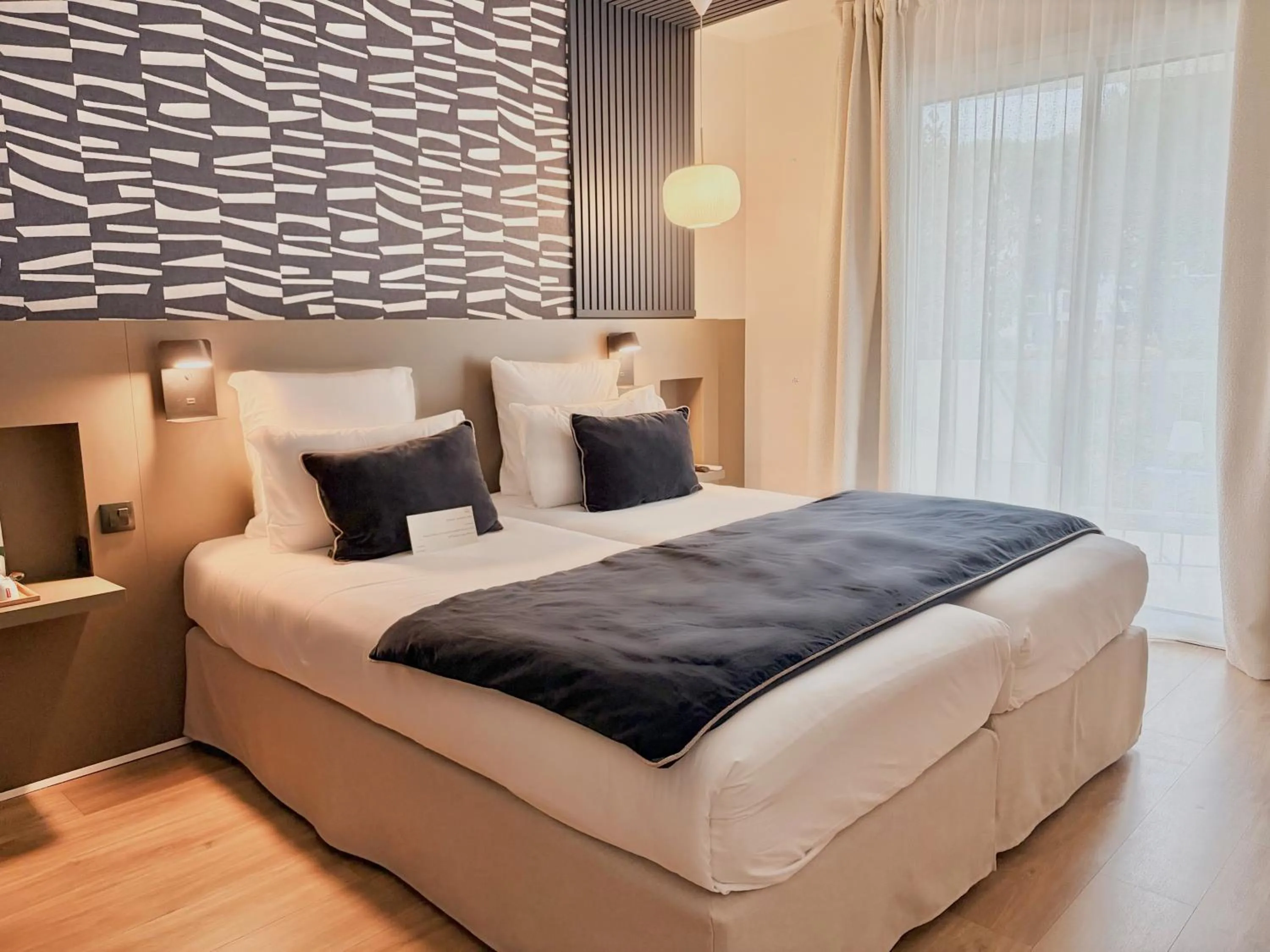 Bed in Le Prose Hôtel