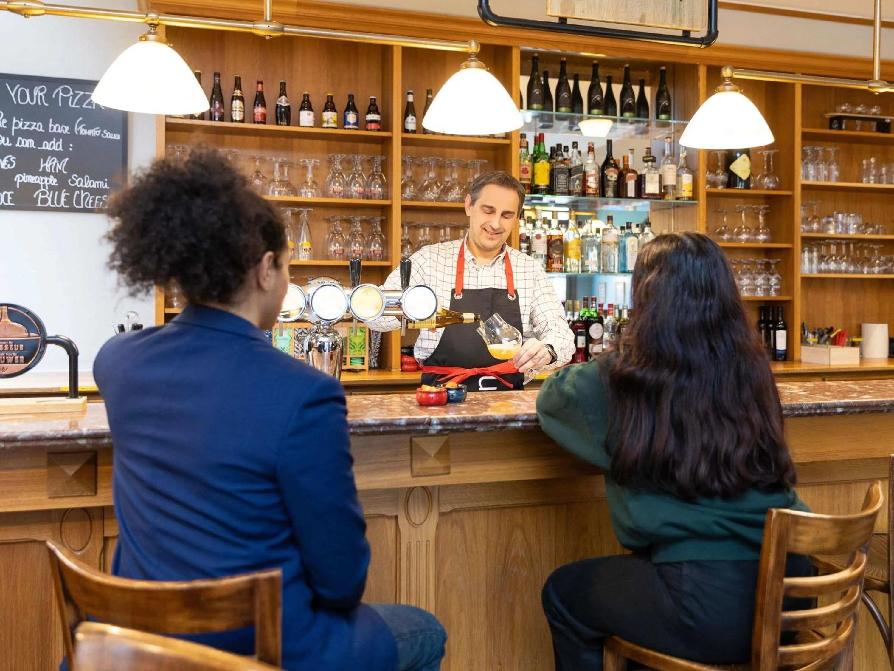 Lounge or bar in ibis Hotel Brussels off Grand'Place