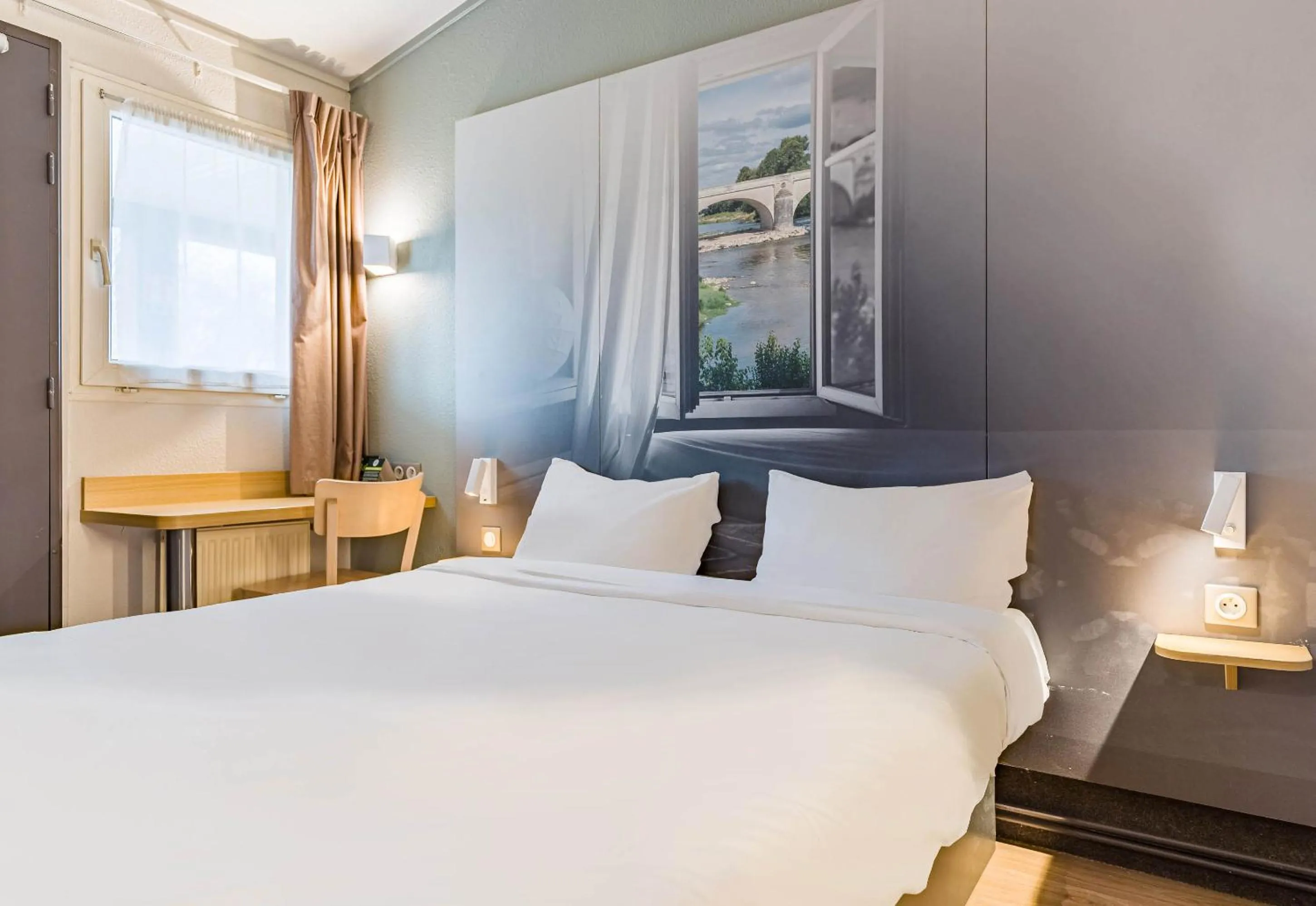 Bedroom, Bed in B&B HOTEL Tours Nord 1 Val de Loire