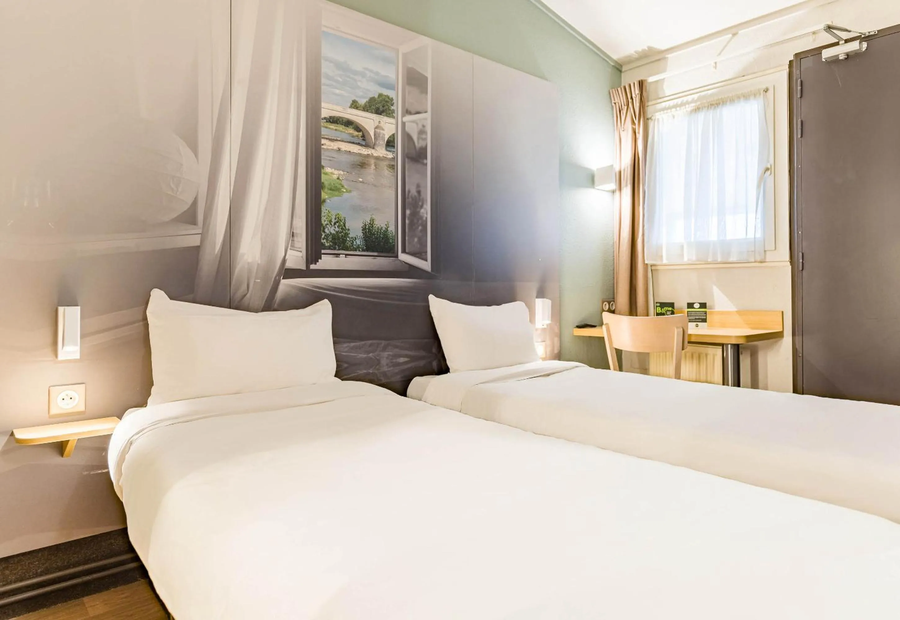 Bedroom, Bed in B&B HOTEL Tours Nord 1 Val de Loire