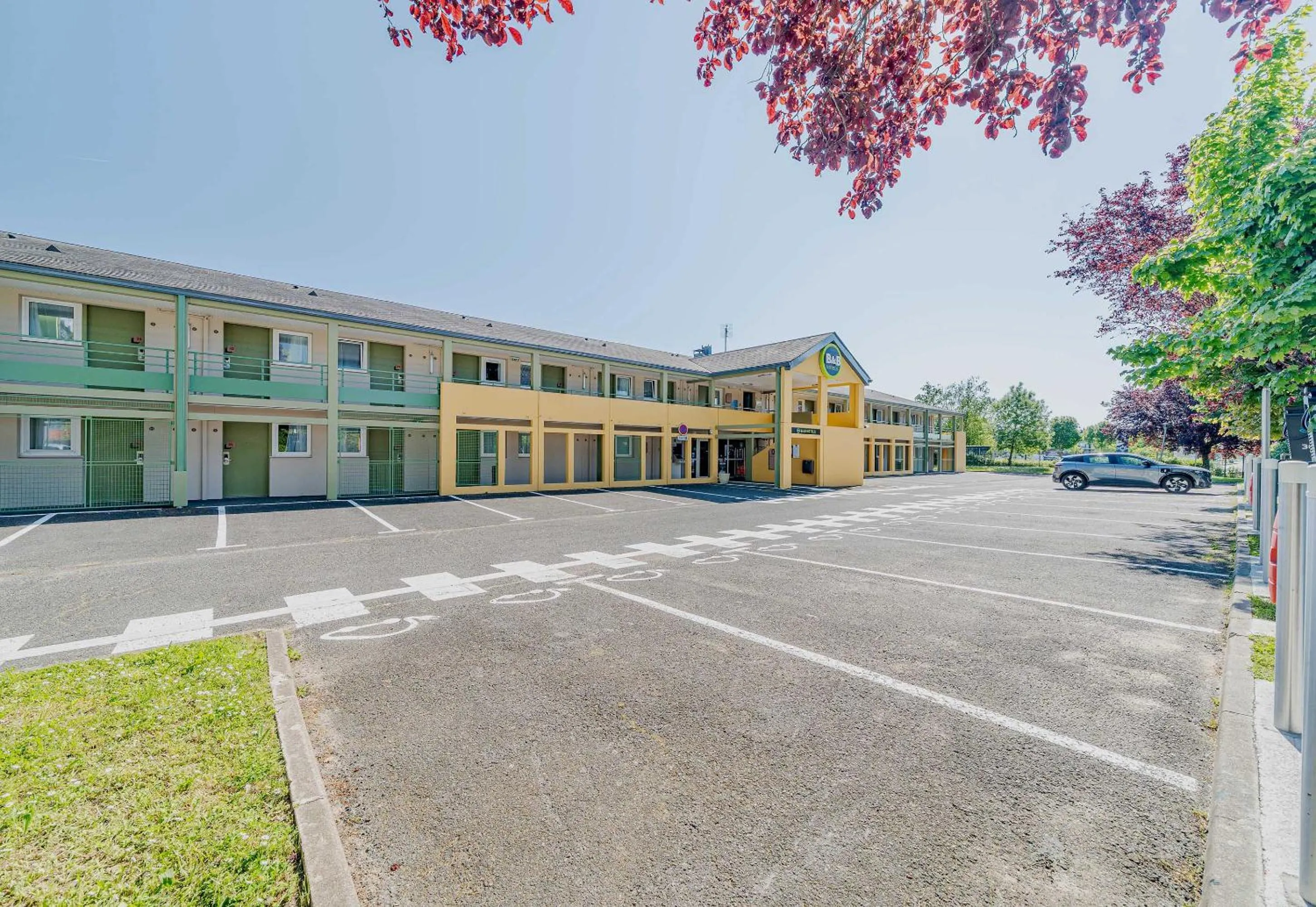 Property building in B&B HOTEL Tours Nord 1 Val de Loire