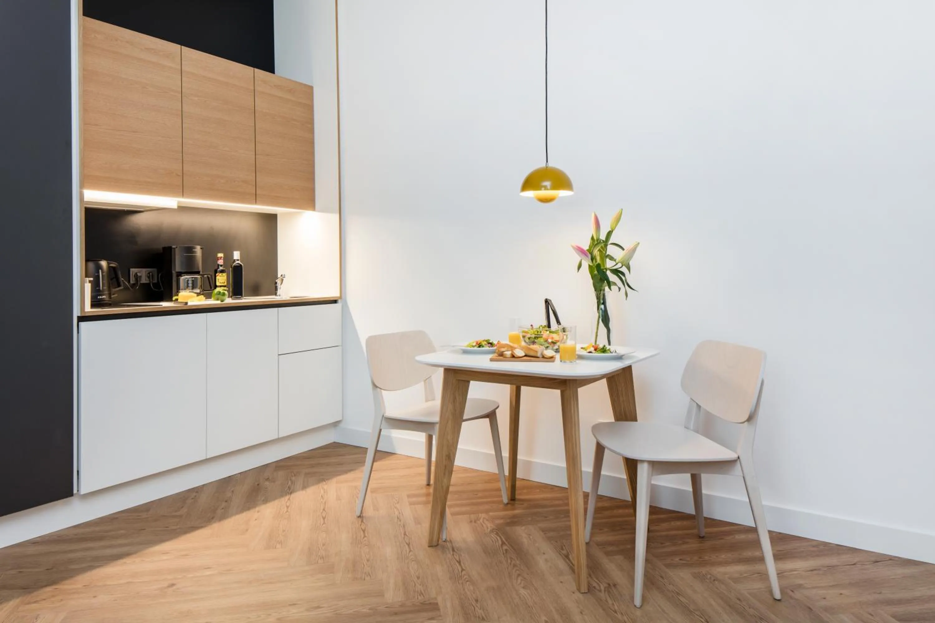 Kitchen or kitchenette in smartments Berlin City West