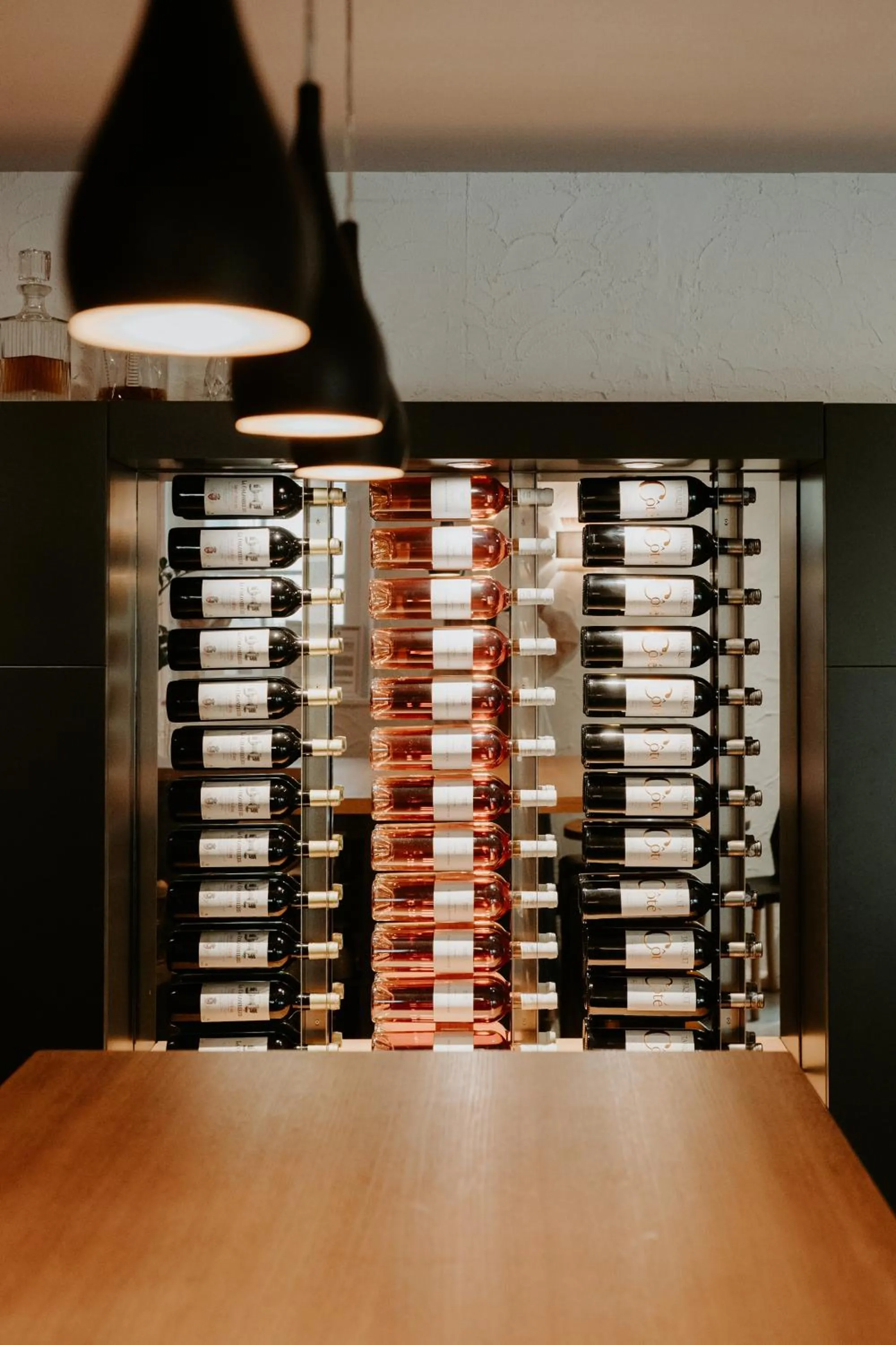 Lounge or bar in Hôtel Le Petit Castel