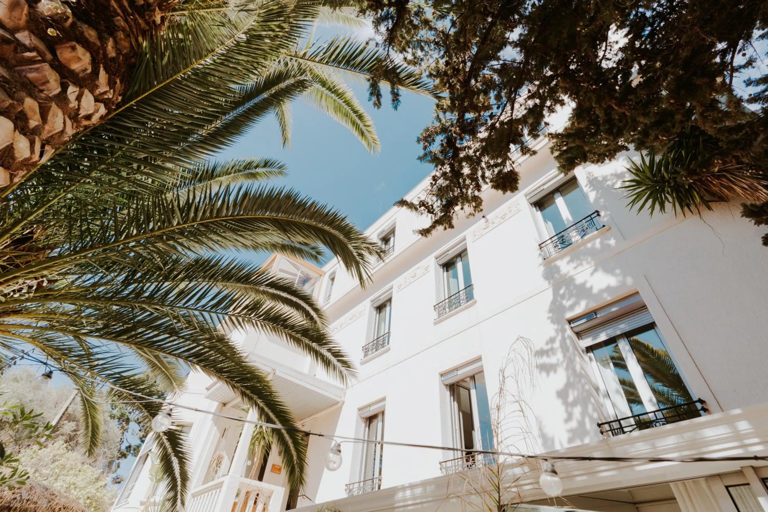 Property building in Hôtel Le Petit Castel