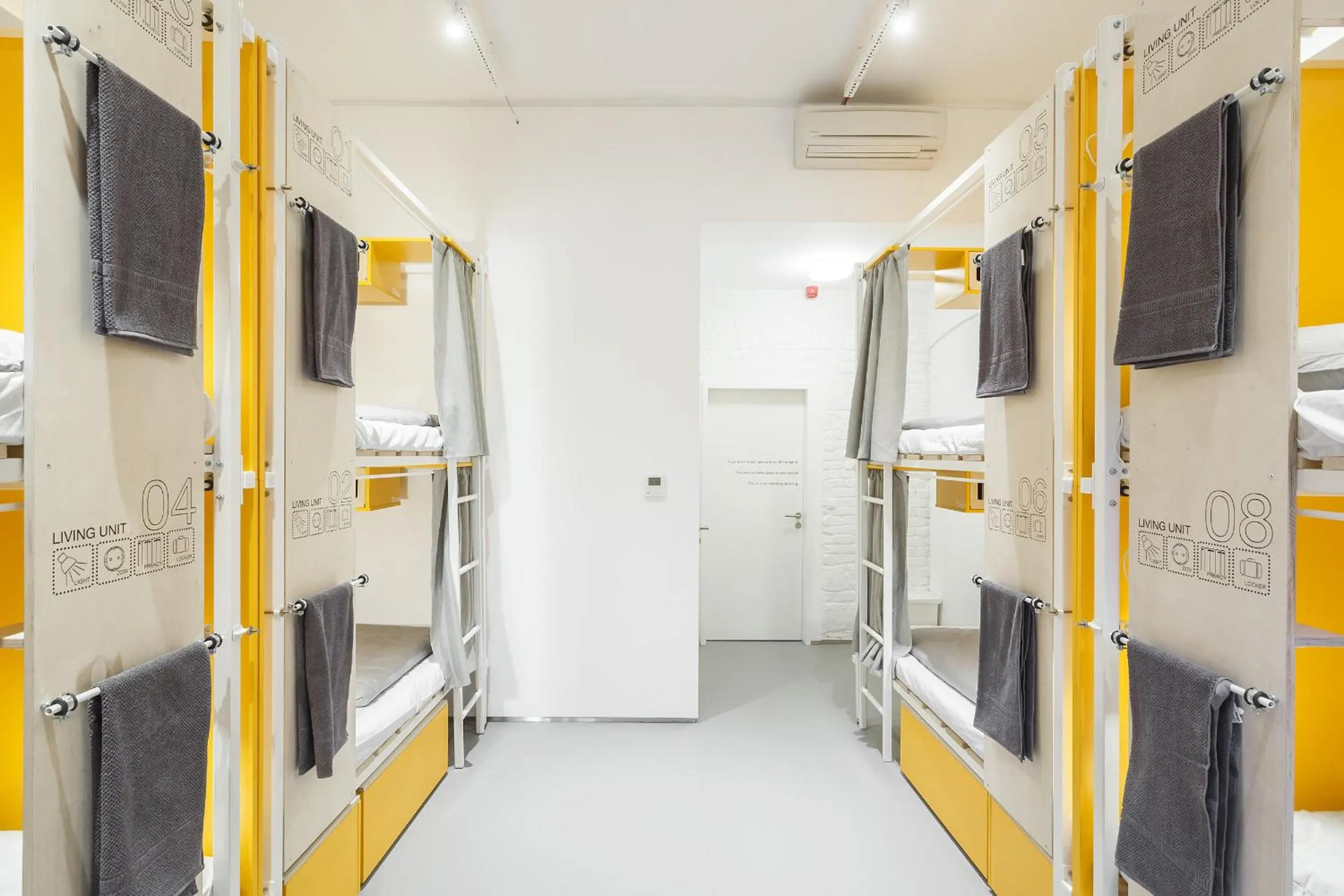 Bedroom in Flow Spaces