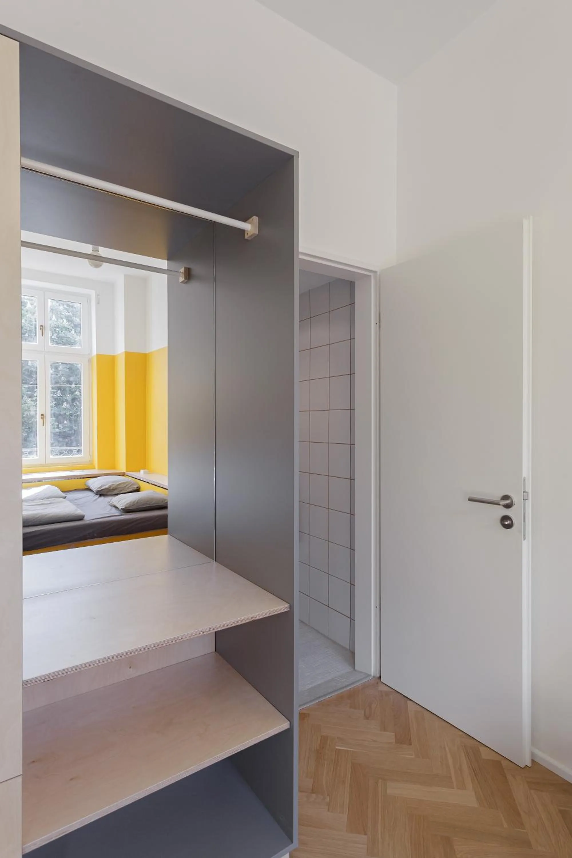 Shower, Bed in Flow Spaces