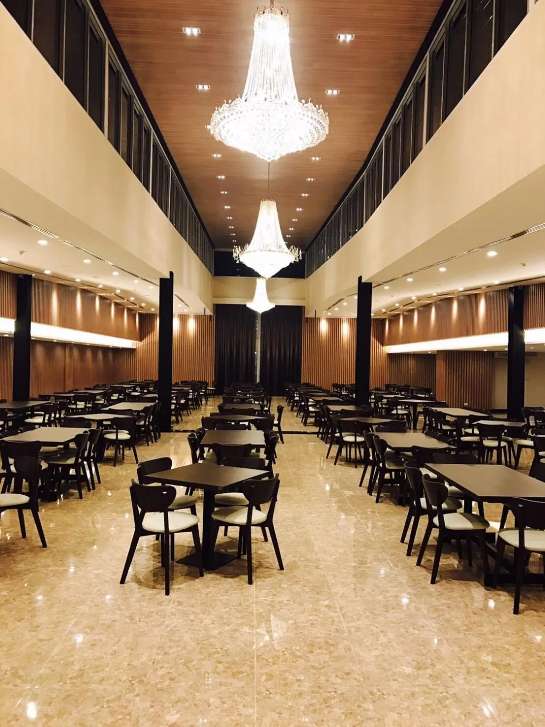 Food and drinks in The Cotai Luxury Design Hotel