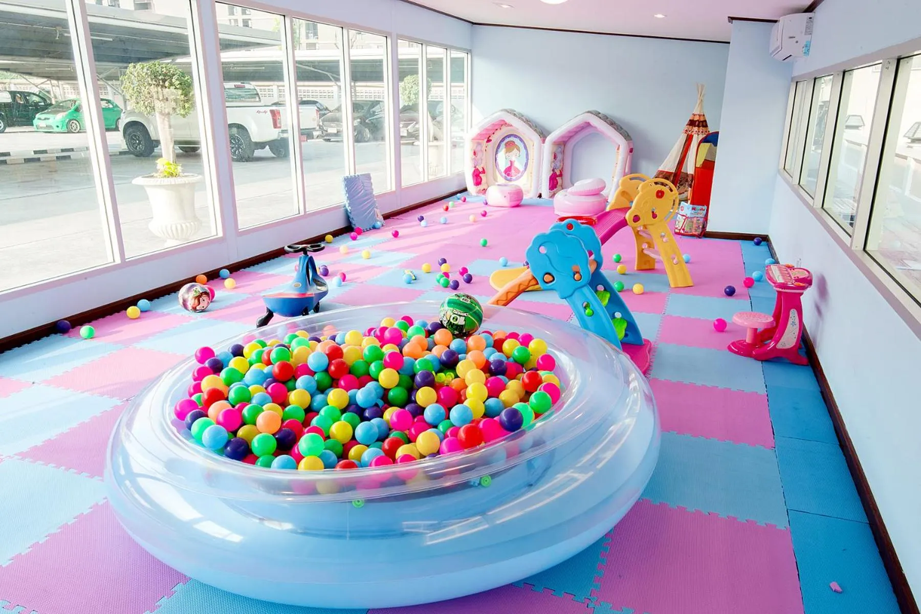 Kids's club in The Cotai Luxury Design Hotel