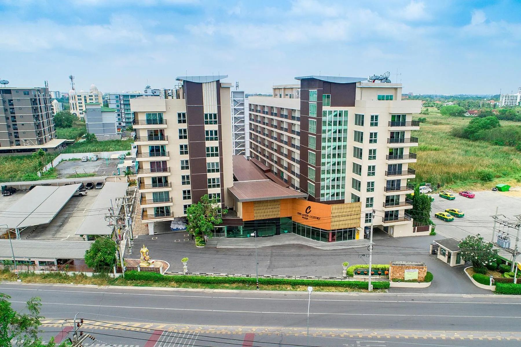 Bird's eye view in The Cotai Luxury Design Hotel