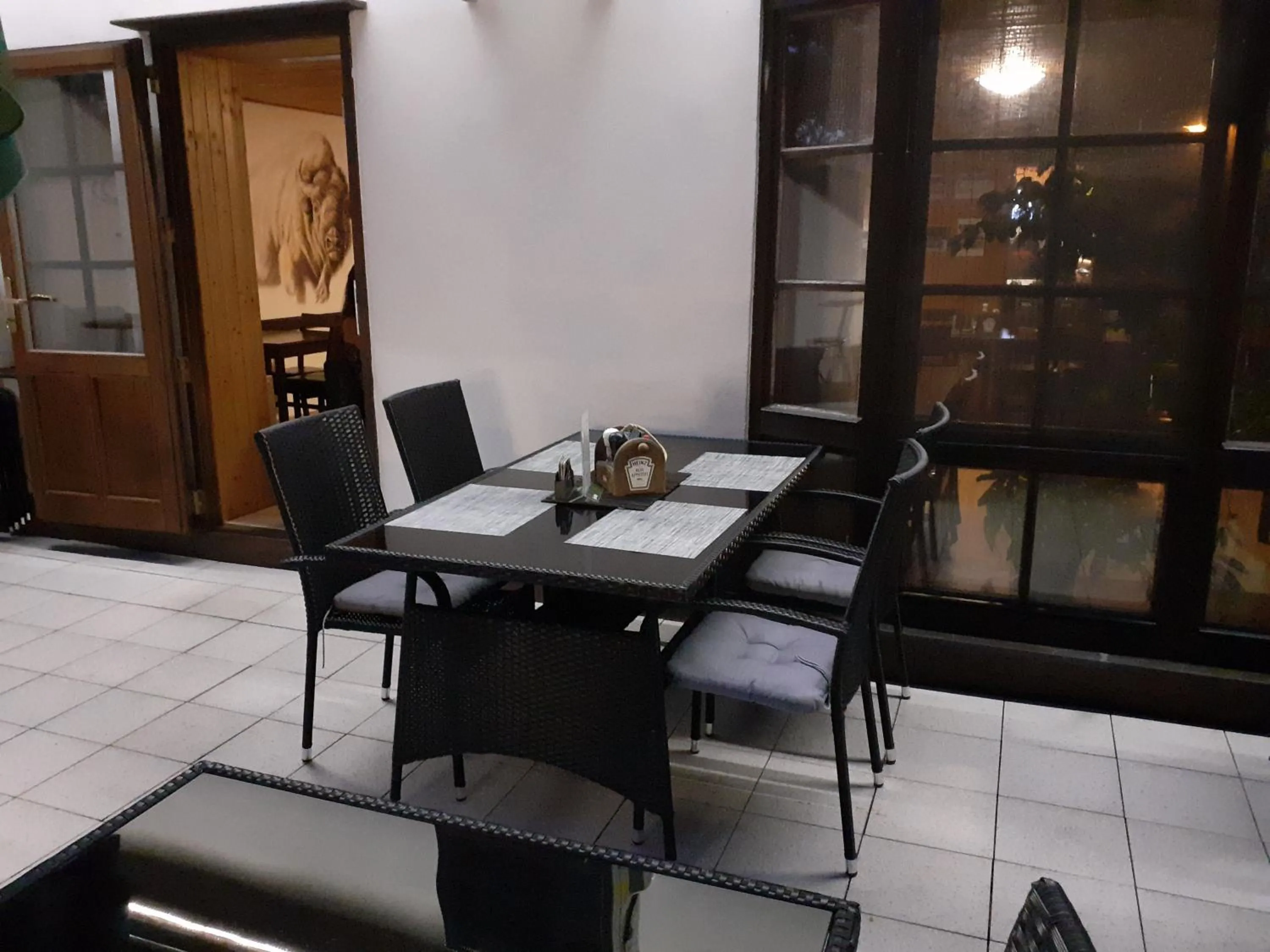 Restaurant/places to eat in Ubytování nad Bisonem