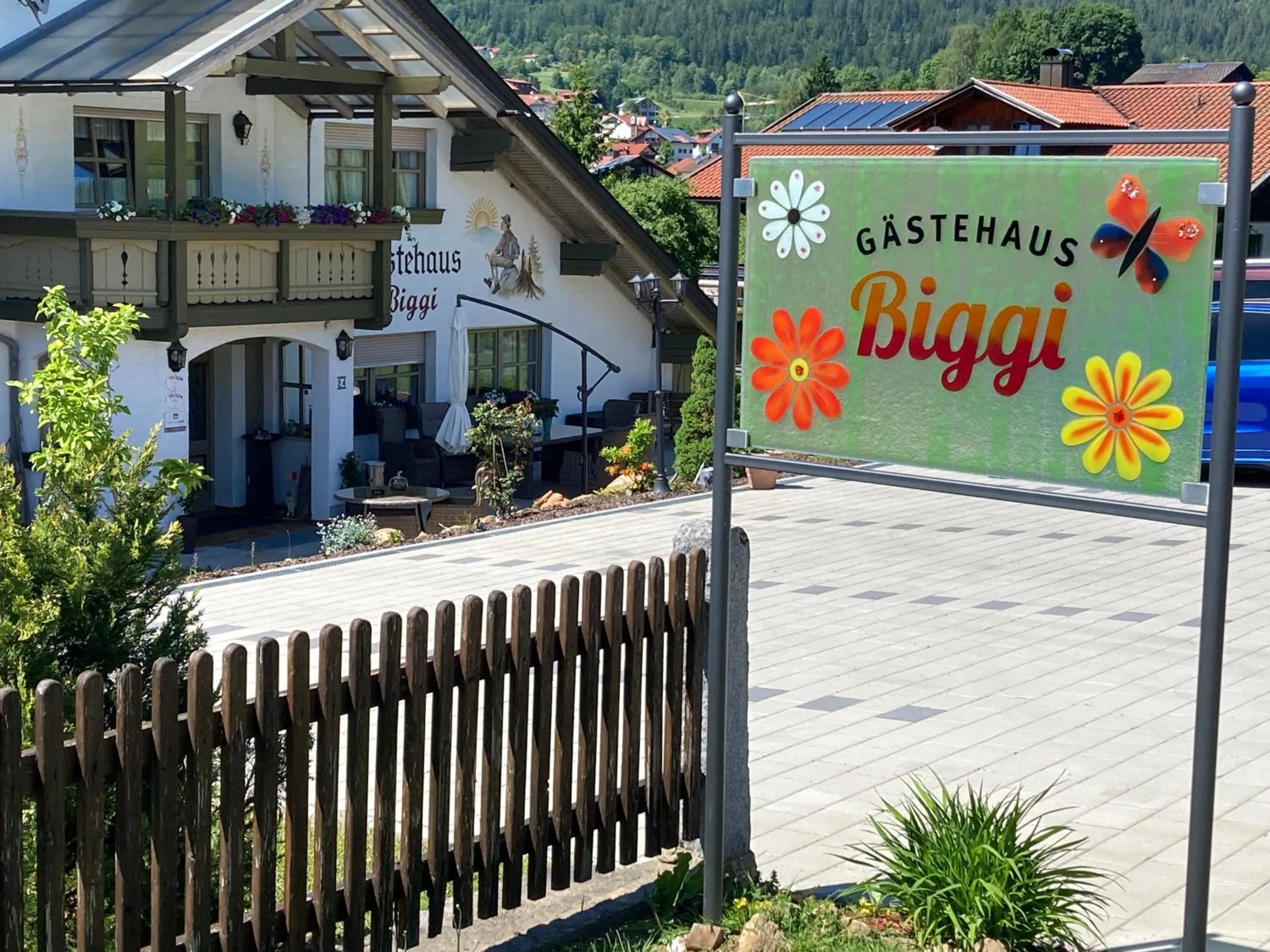 Property building in Gästehaus Biggi