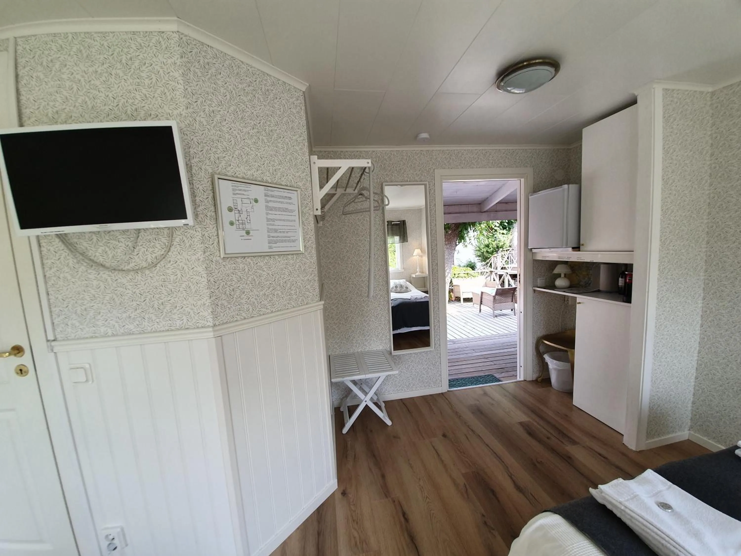 TV and multimedia in Gårdshotell Klockargården Öregrund