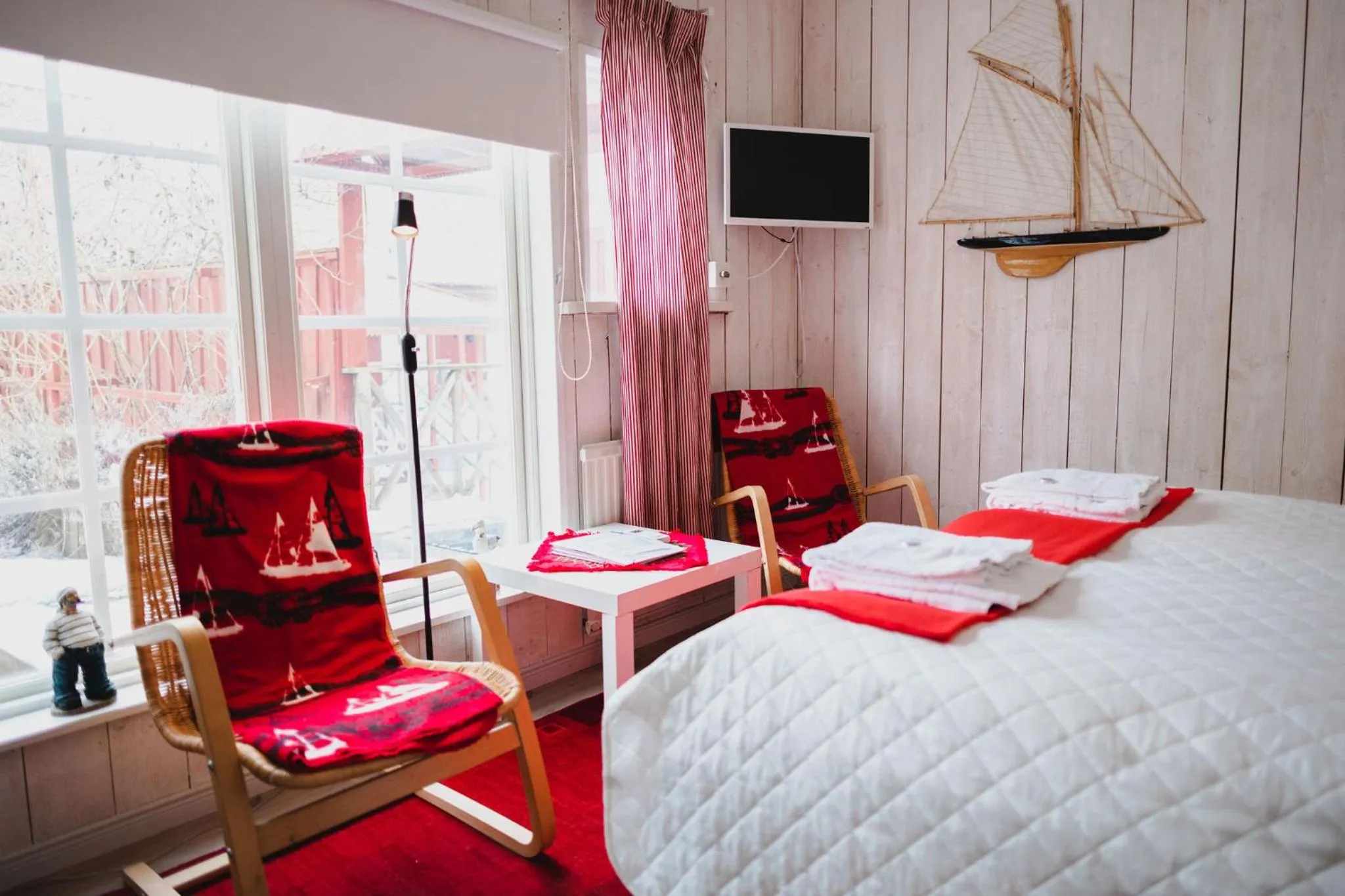 TV and multimedia, Bed in Gårdshotell Klockargården Öregrund