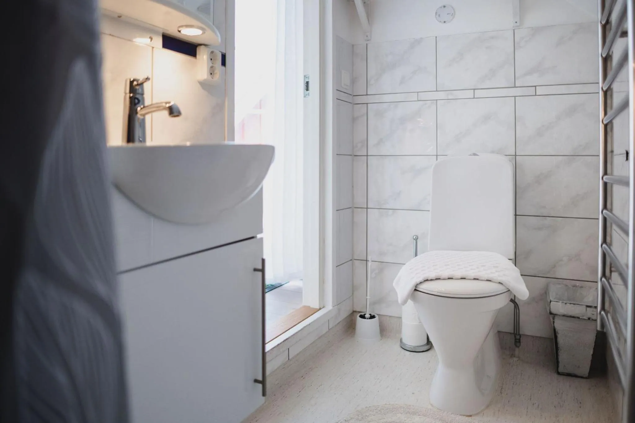 Toilet in Gårdshotell Klockargården Öregrund