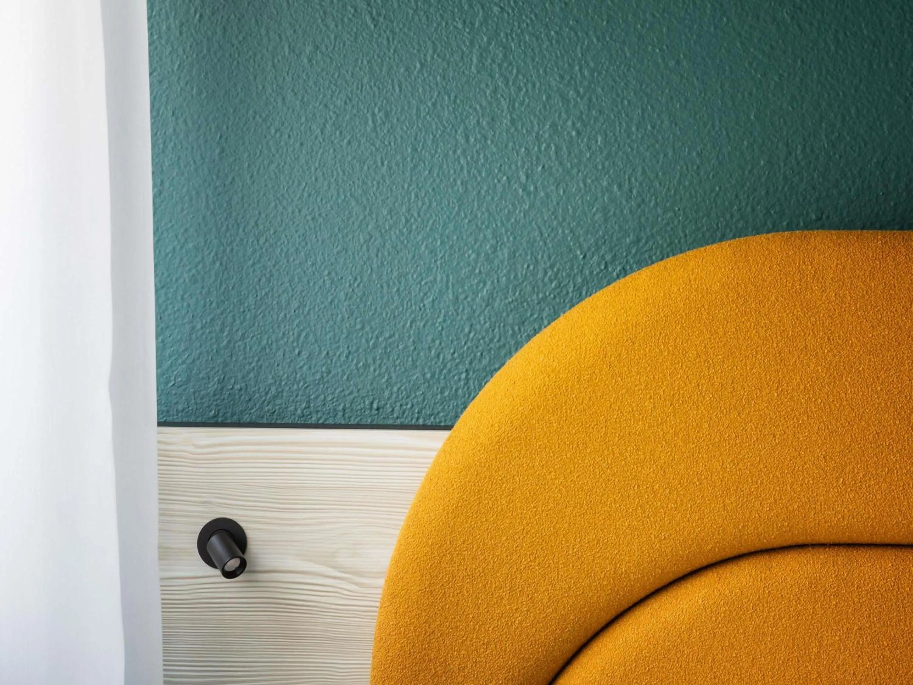 Bedroom in ibis Styles Brugge Centrum