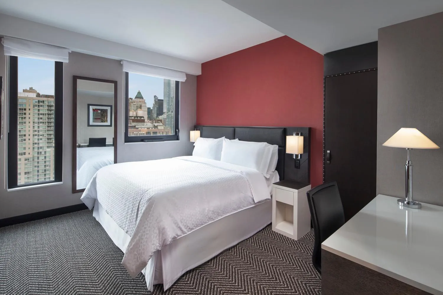 TV and multimedia, Bed in Four Points by Sheraton Manhattan Midtown West
