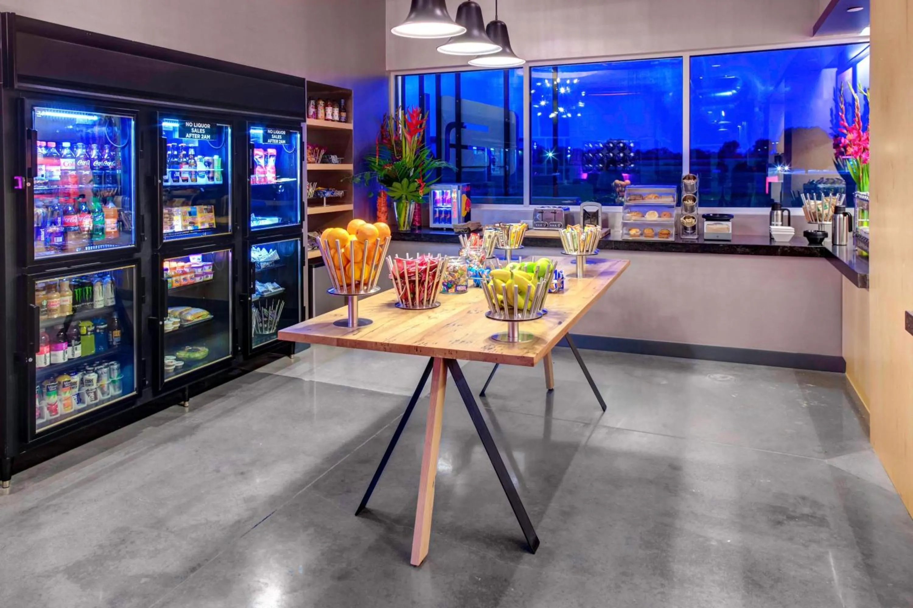 Restaurant/places to eat in Aloft Wichita