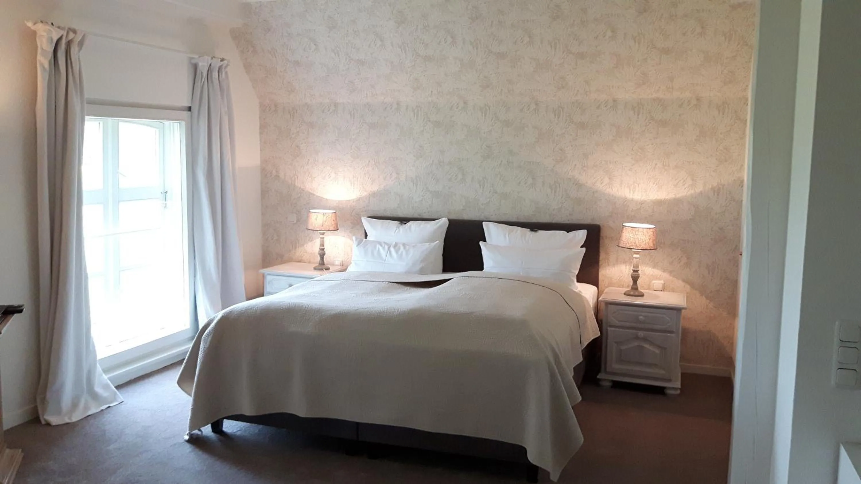 Decorative detail, Bed in Landsitzhotel und Seminarium Peterhof