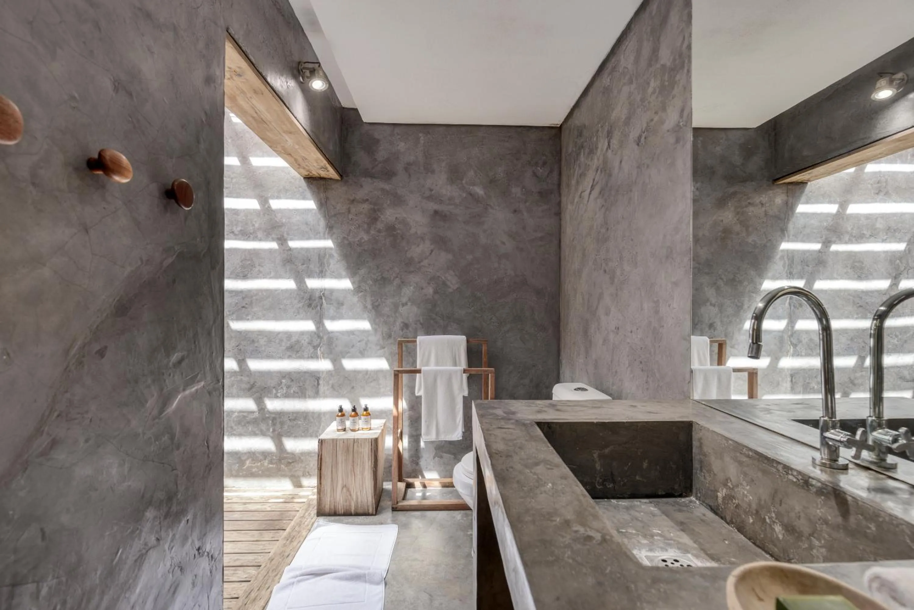 Toilet in KA BRU Beach Boutique Hotel